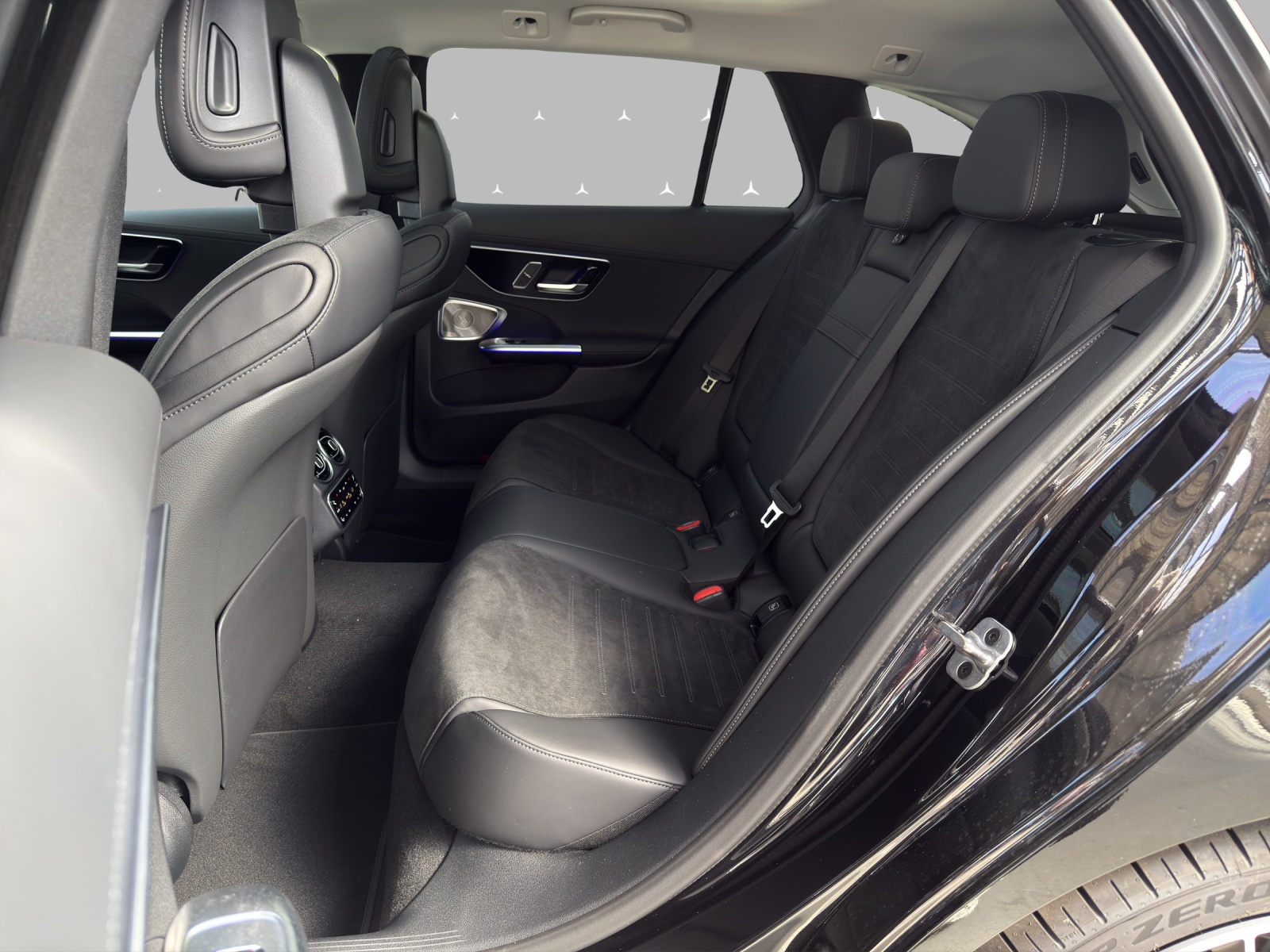 MERCEDES-BENZ C 220 d T 4 Matic Swiss Star-image-10