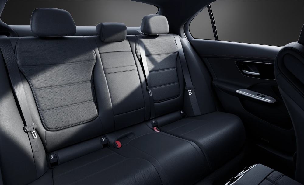 MERCEDES-BENZ C 300 4 Matic-image-7
