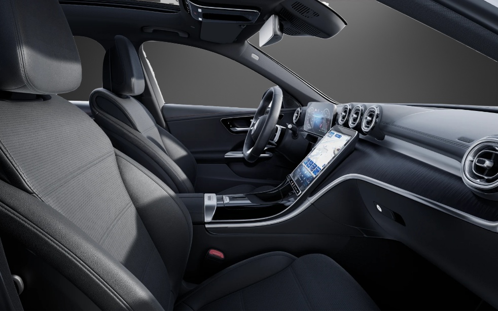 MERCEDES-BENZ C 300 4 Matic-image-9