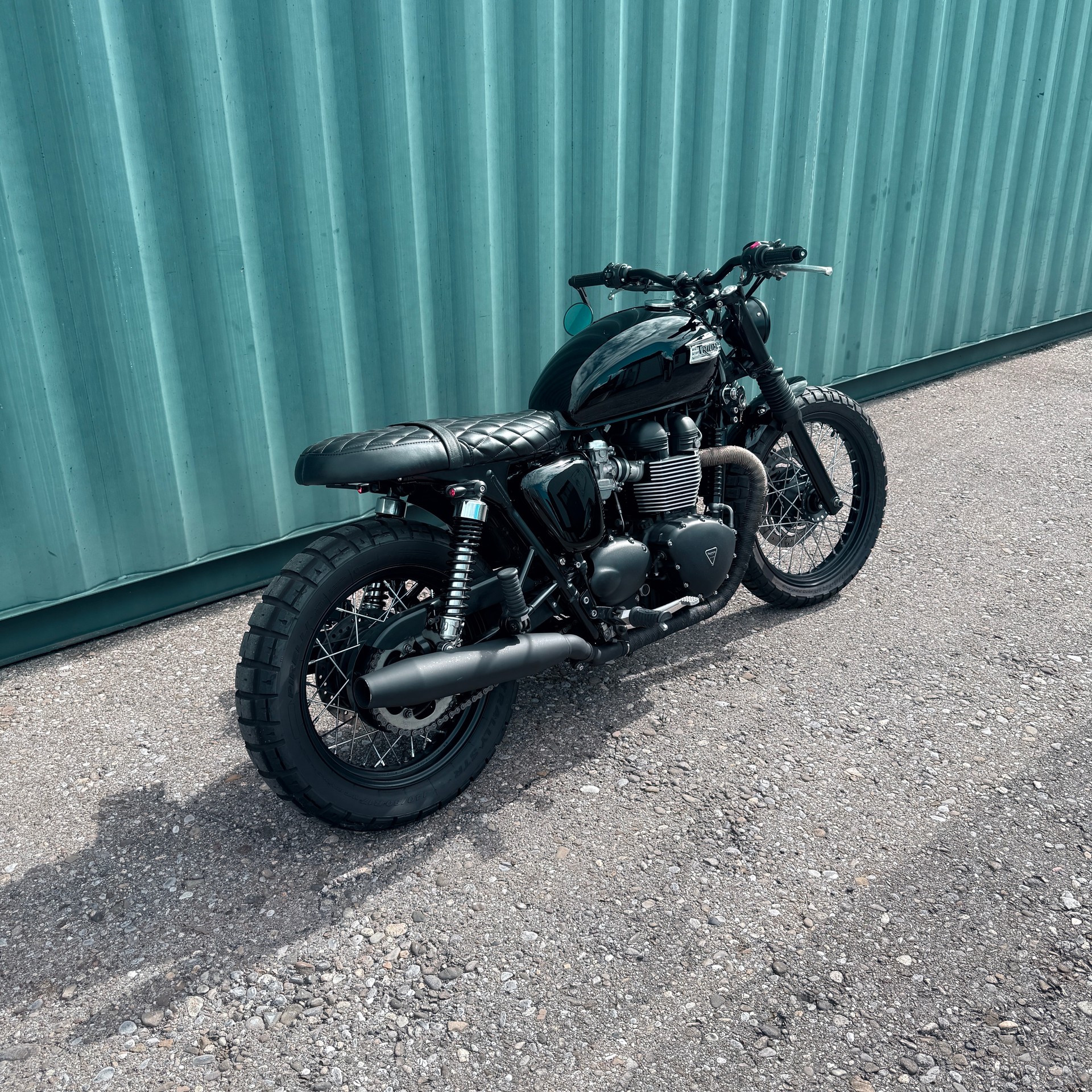 TRIUMPH Bonneville 900 i T 100-image-4