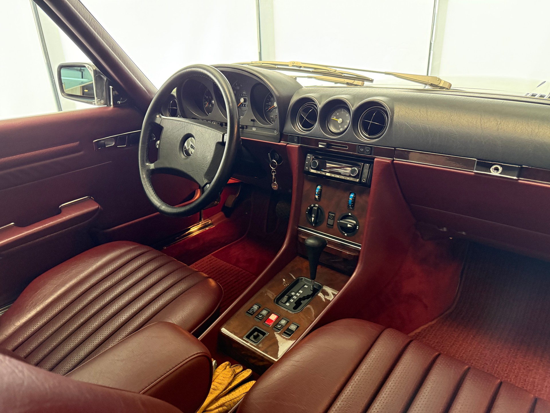 MERCEDES-BENZ SL 300-image-17
