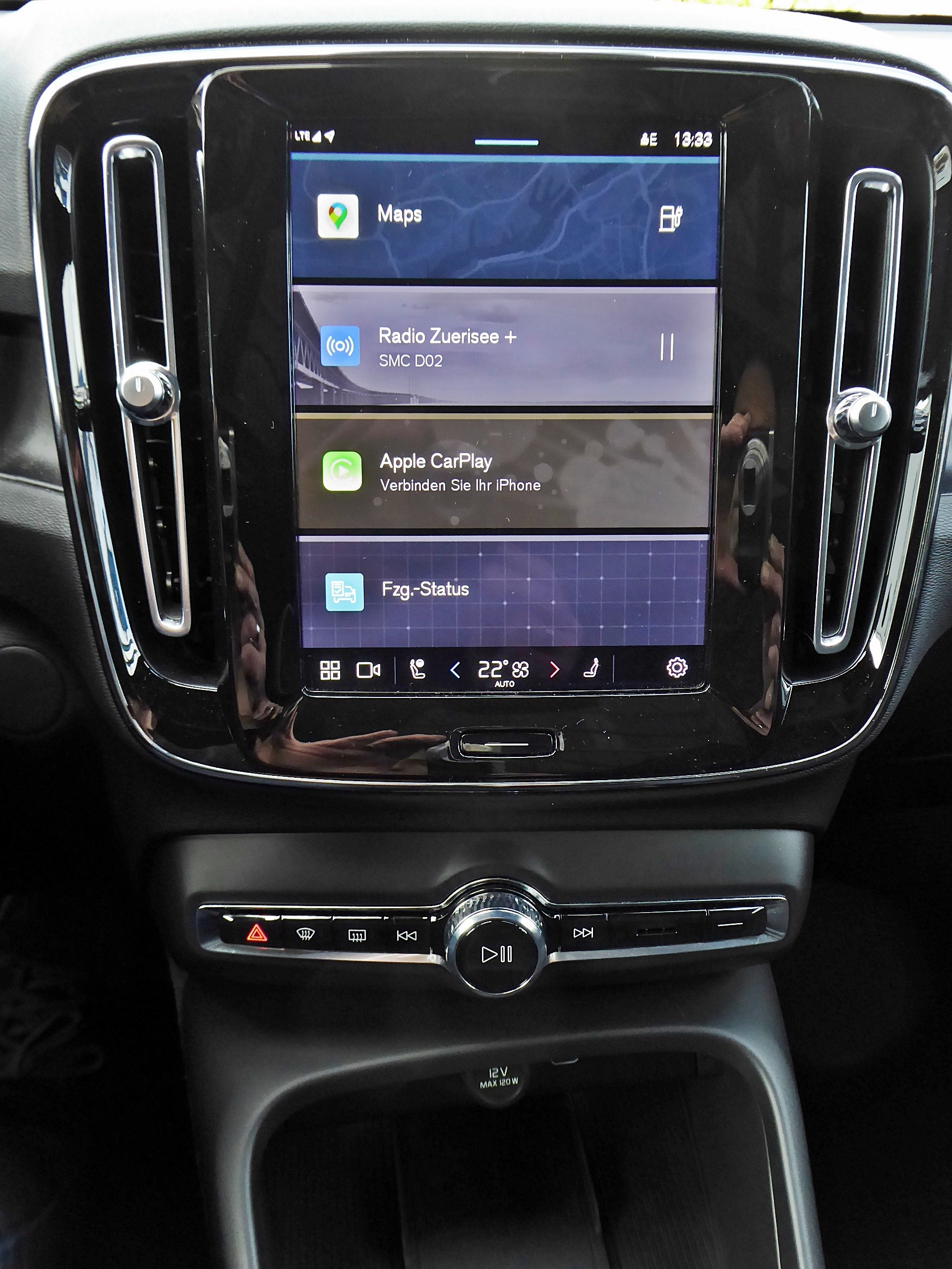 VOLVO C40 Recharge P8 Twin AWD Pure Electric Ultimate-image-11
