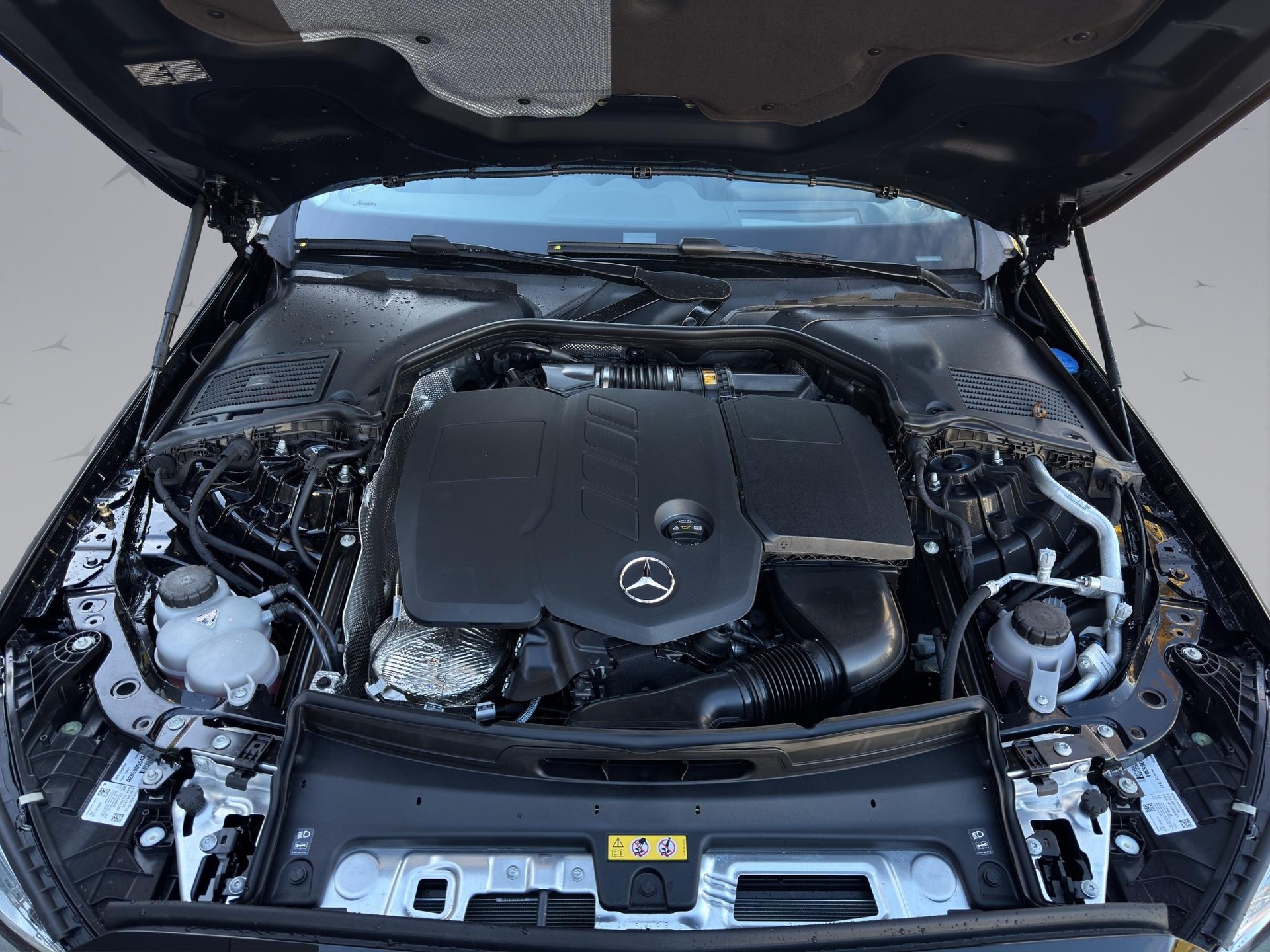 MERCEDES-BENZ C 220 d Swiss Star AMG Line 4matic Kombi-image-17