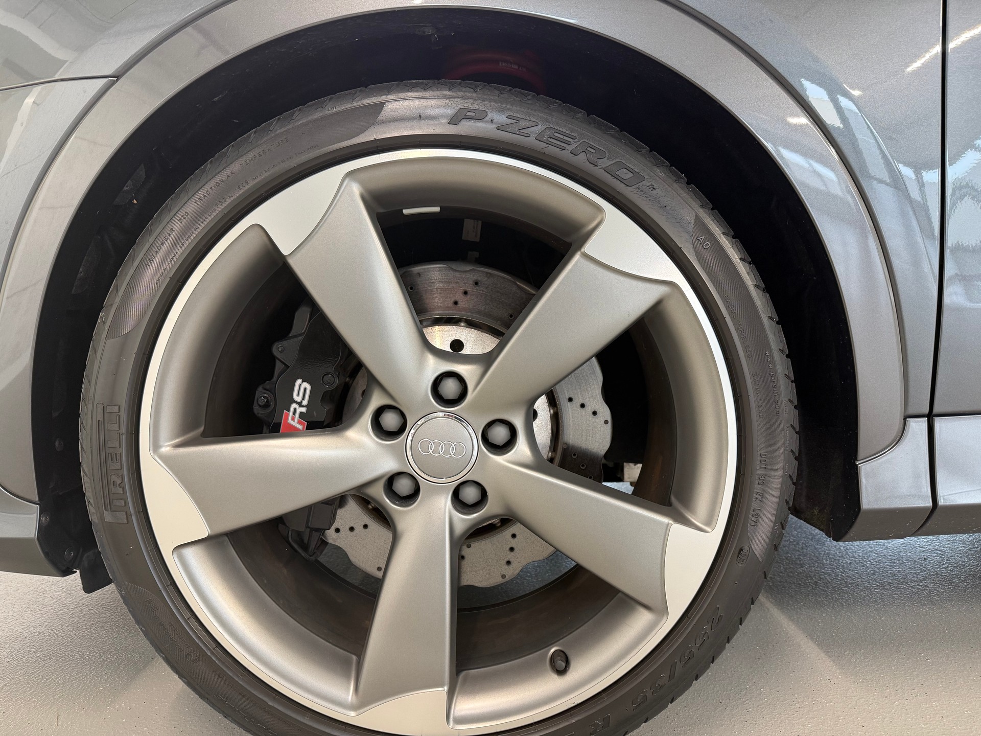 AUDI RS Q3-image-8