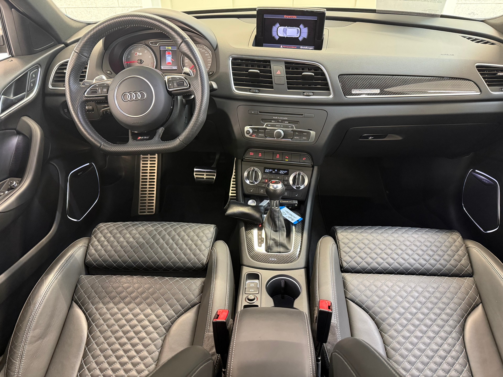 AUDI RS Q3-image-9