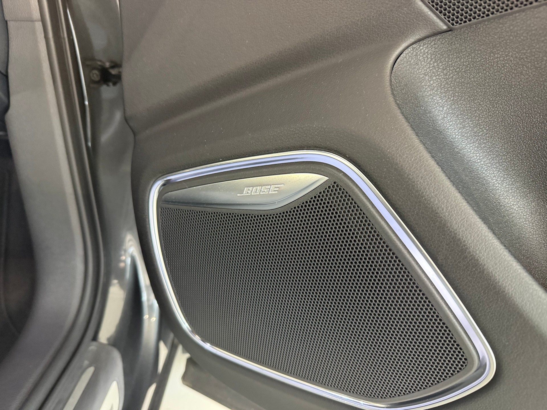 AUDI RS Q3-image-15