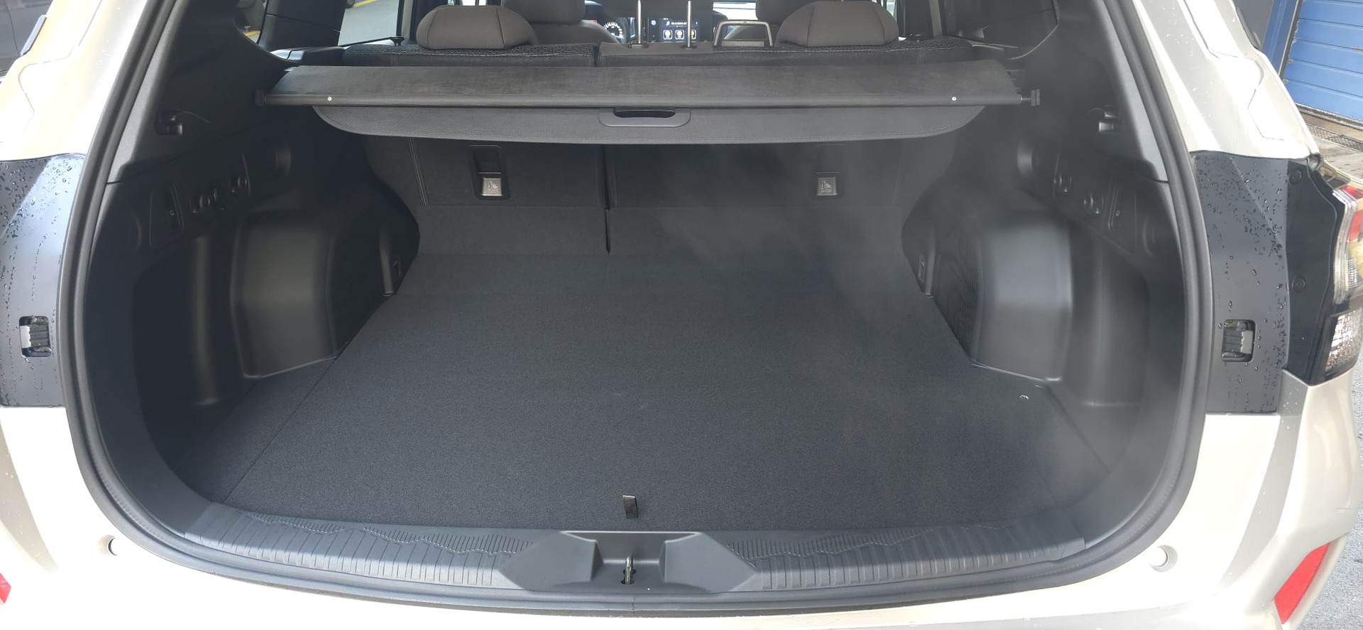 SUBARU Forester 2.0i e-Boxer Swiss Plus Lineartronic-image-12