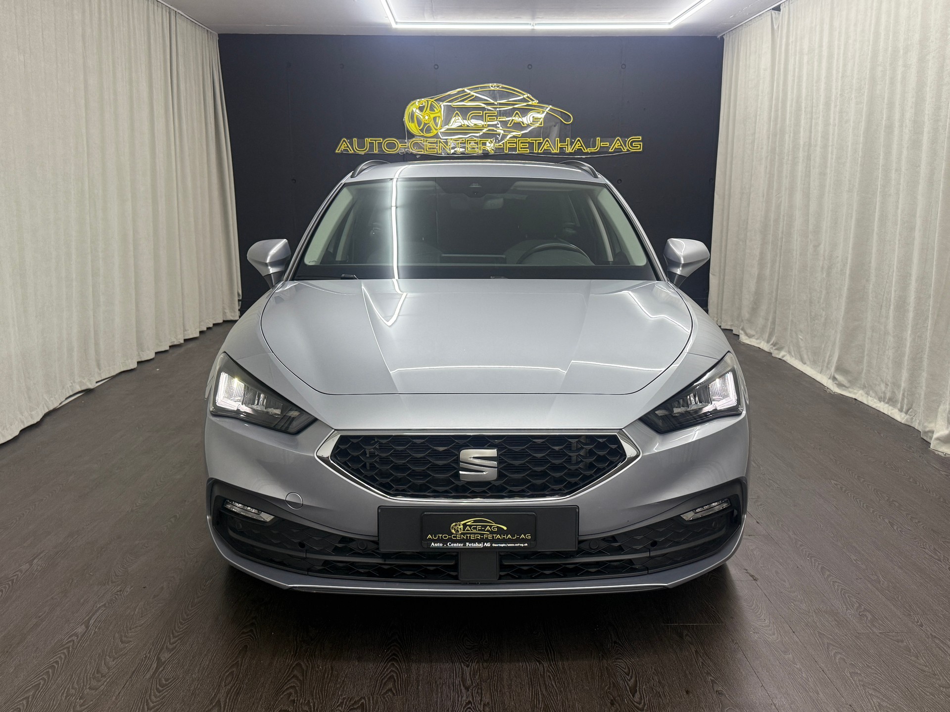 SEAT Leon ST 2.0 TDI EVO DSG Style-image-1