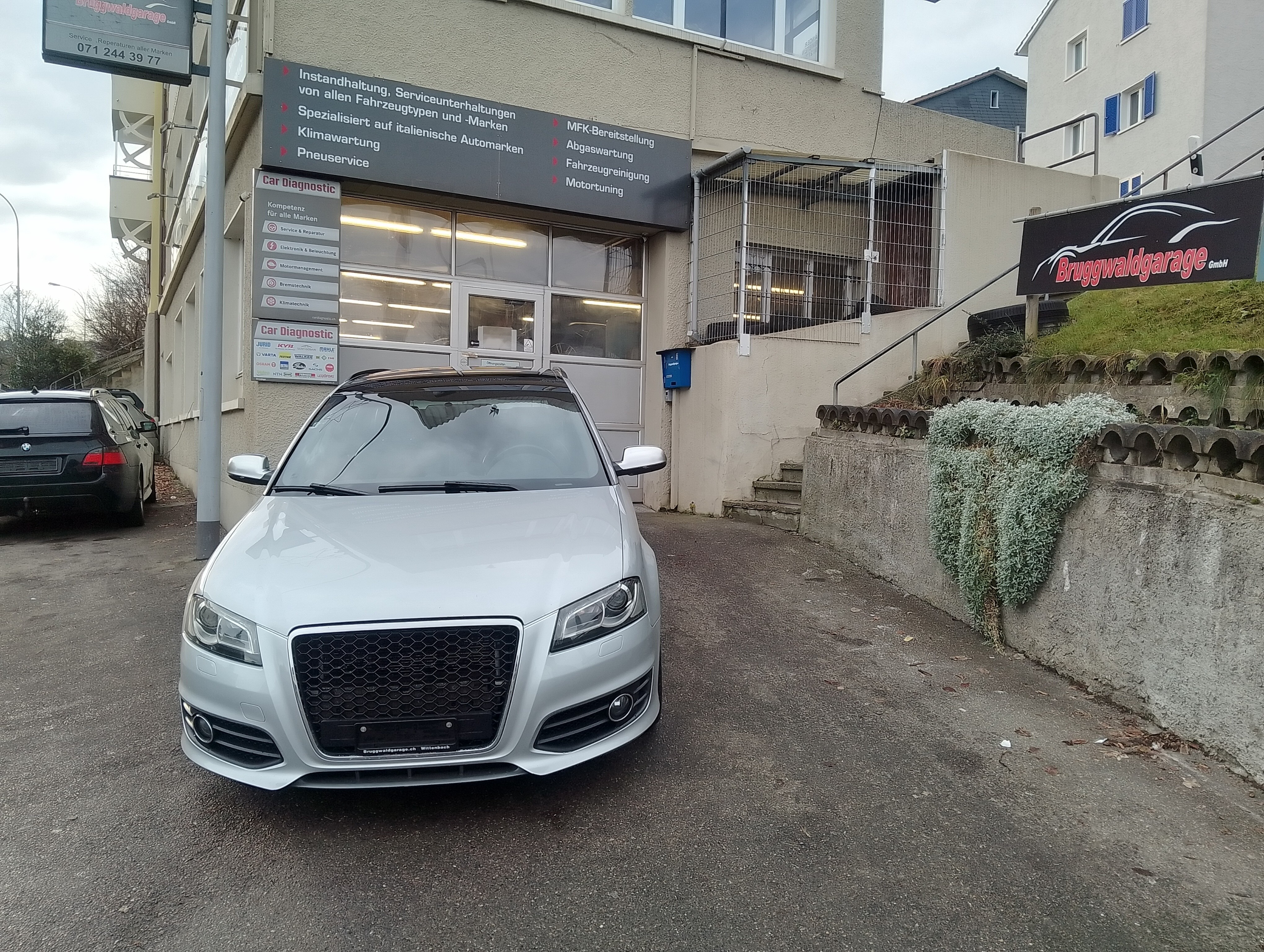 Car photo