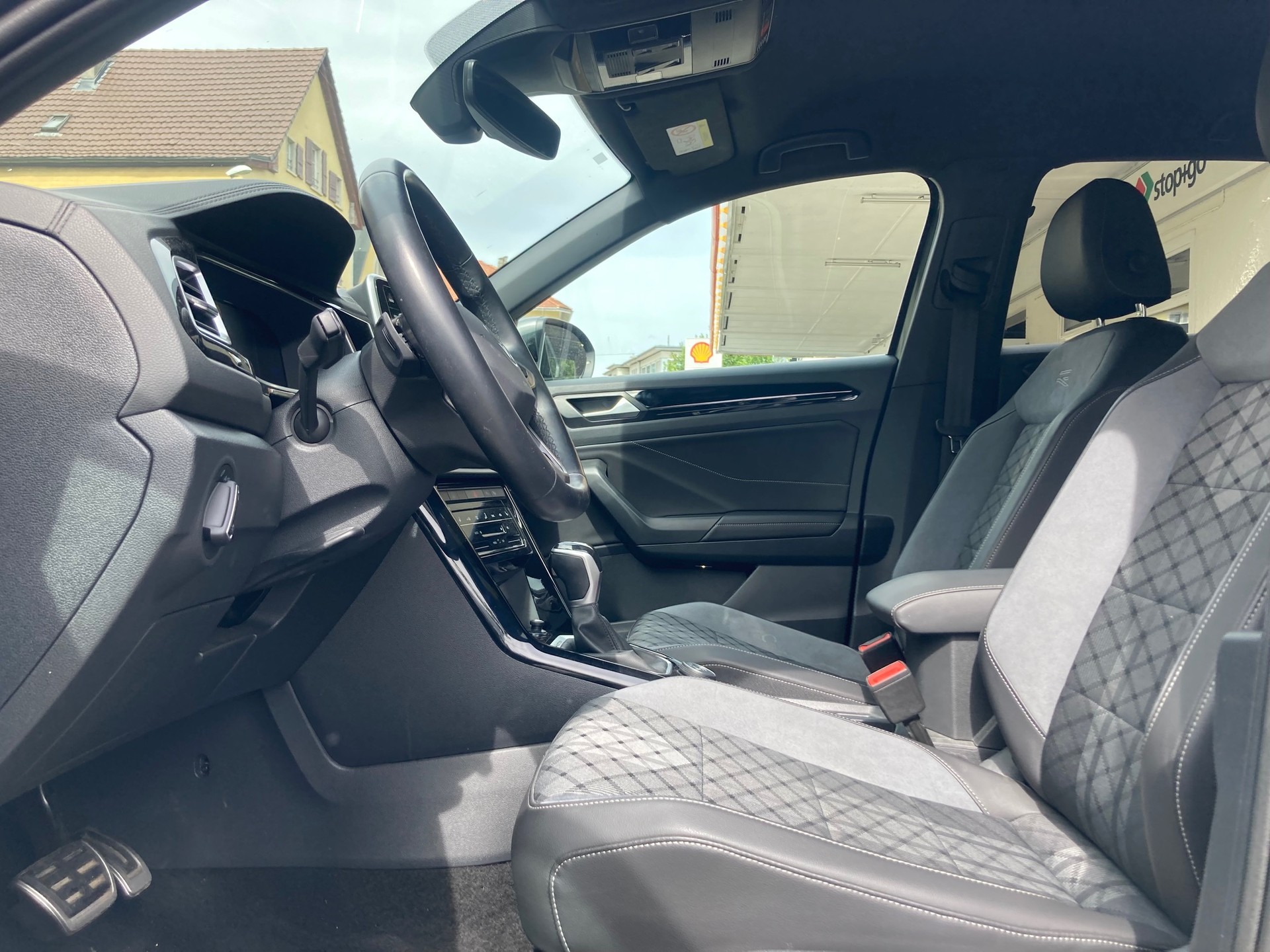 VW T-Roc 2.0 TSI R-Line 4M-image-7