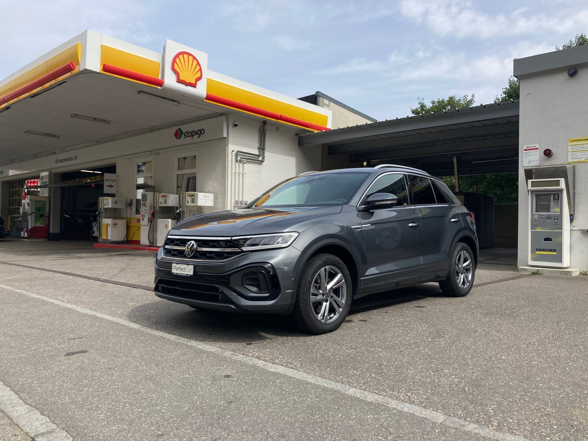 VW T-Roc 2.0 TSI R-Line 4M-image-0