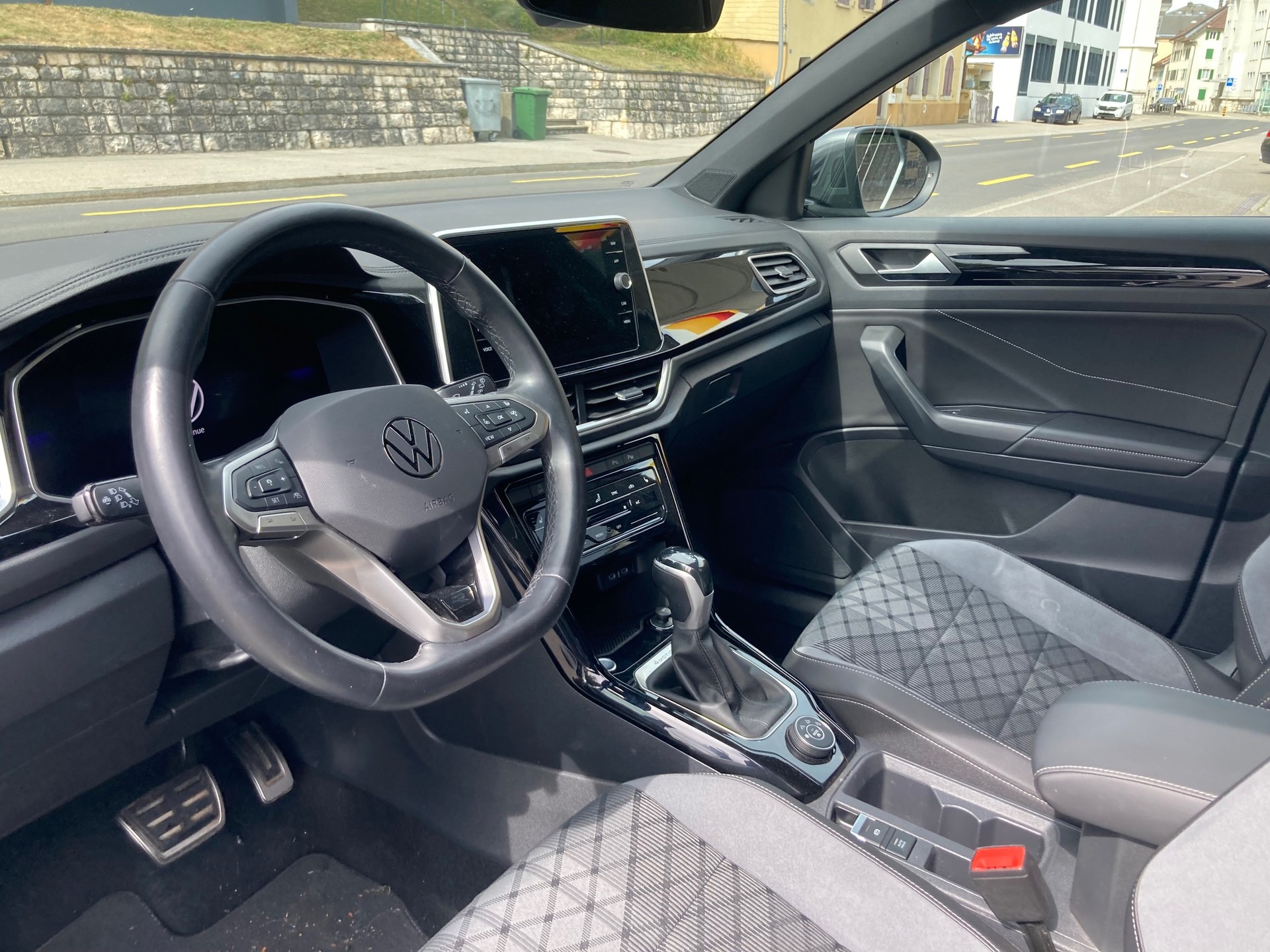 VW T-Roc 2.0 TSI R-Line 4M-image-8