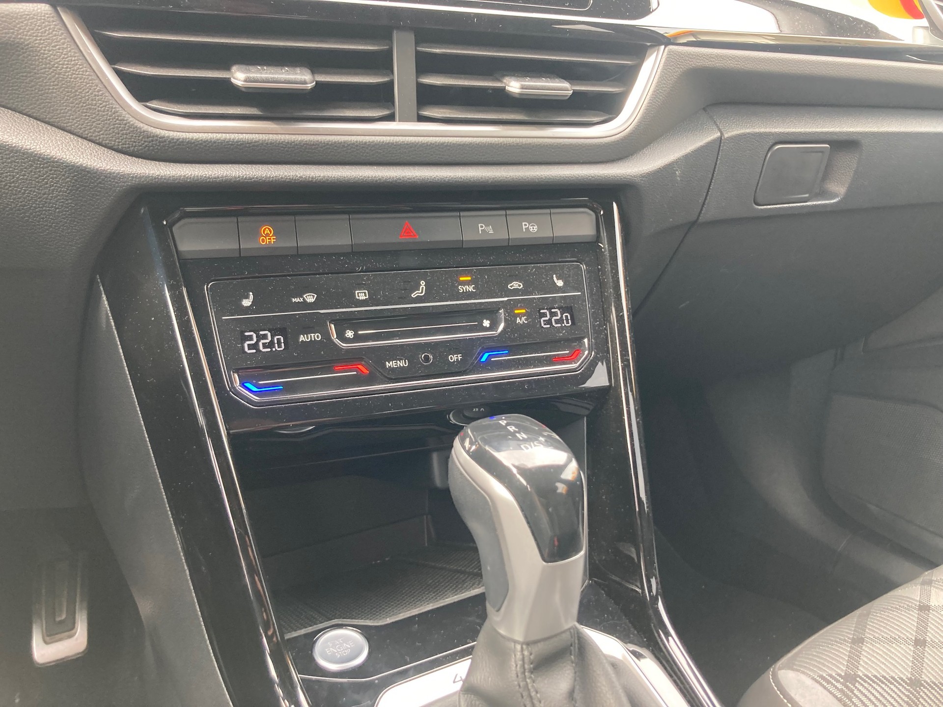 VW T-Roc 2.0 TSI R-Line 4M-image-13