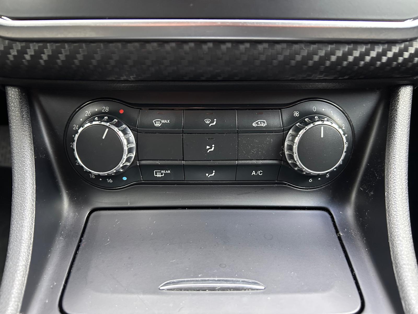 MERCEDES-BENZ GLA 200 CDI Swiss Star Edition 4Matic 7G-DCT-image-22