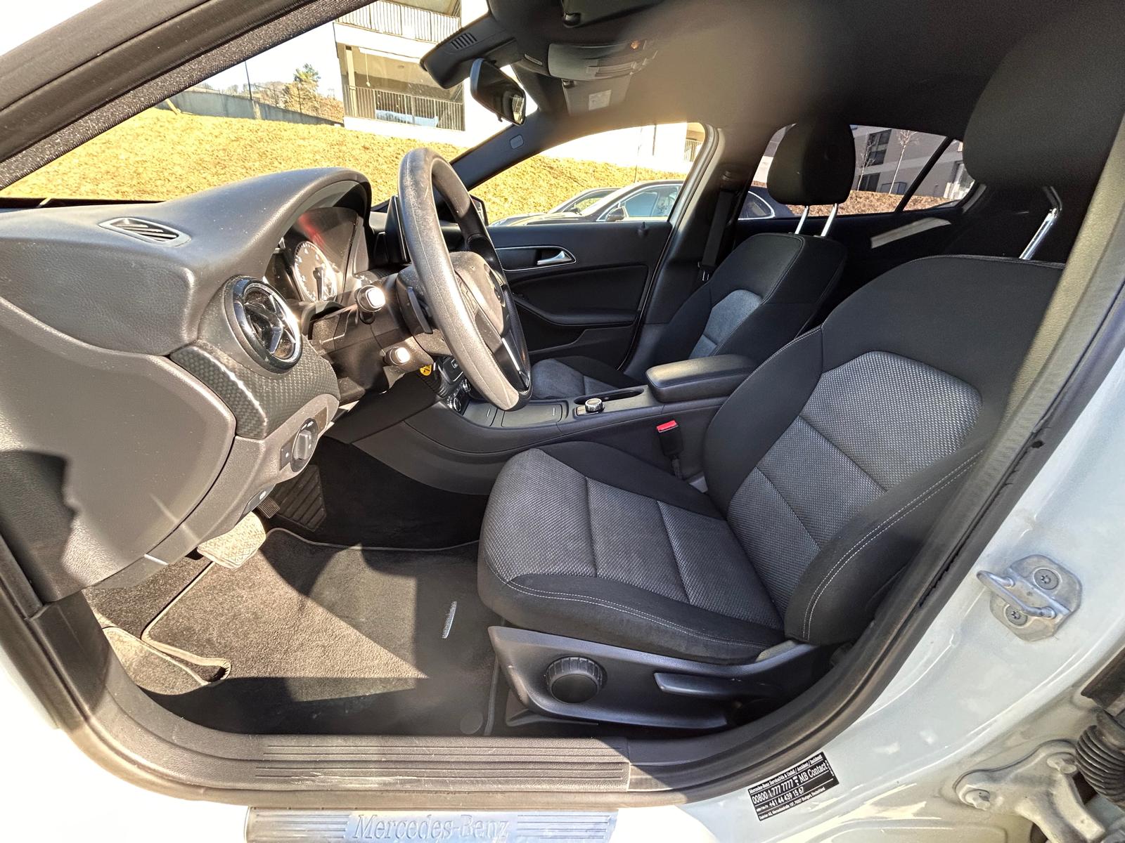 MERCEDES-BENZ GLA 200 CDI Swiss Star Edition 4Matic 7G-DCT-image-10