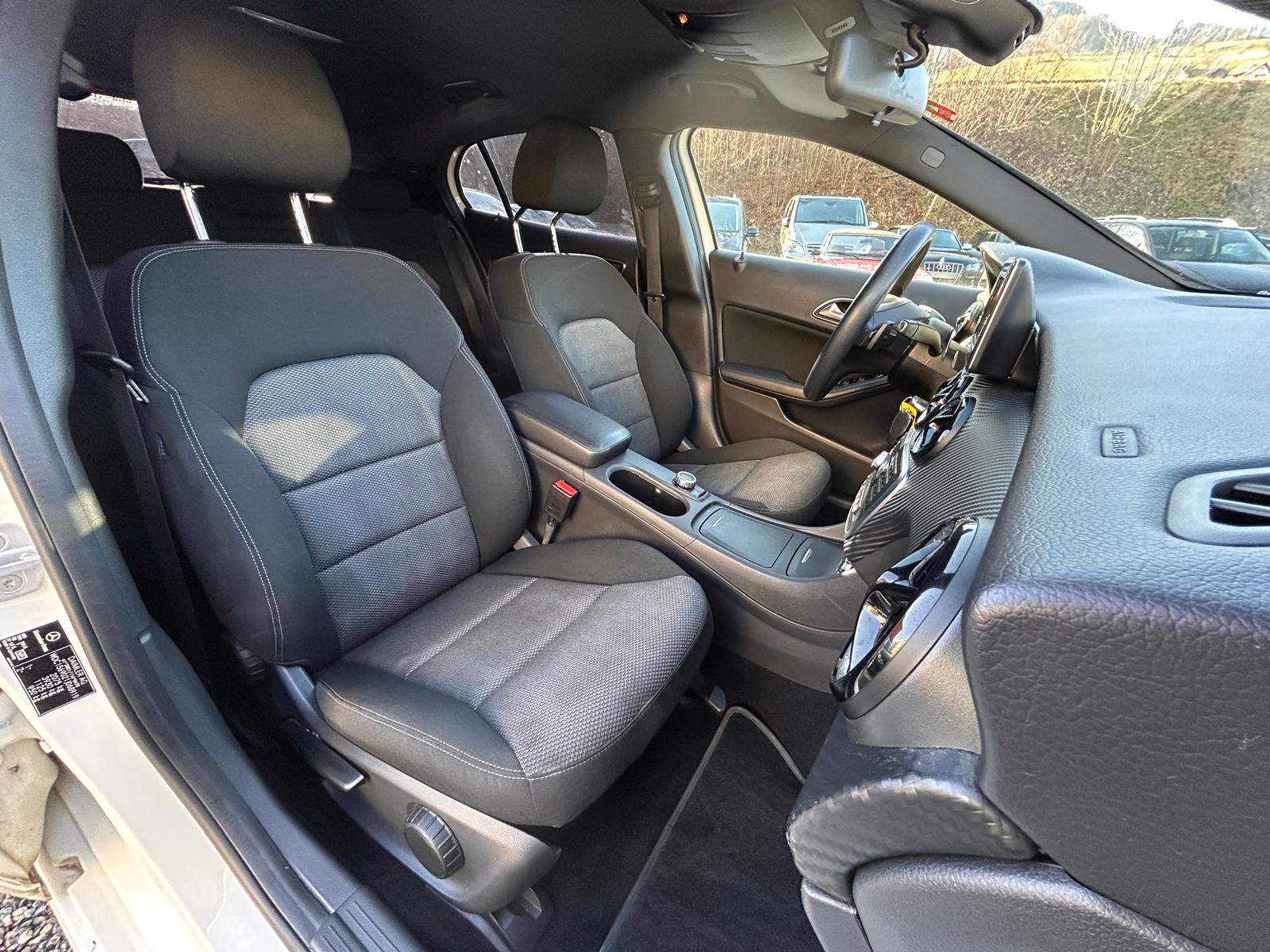 MERCEDES-BENZ GLA 200 CDI Swiss Star Edition 4Matic 7G-DCT-image-14
