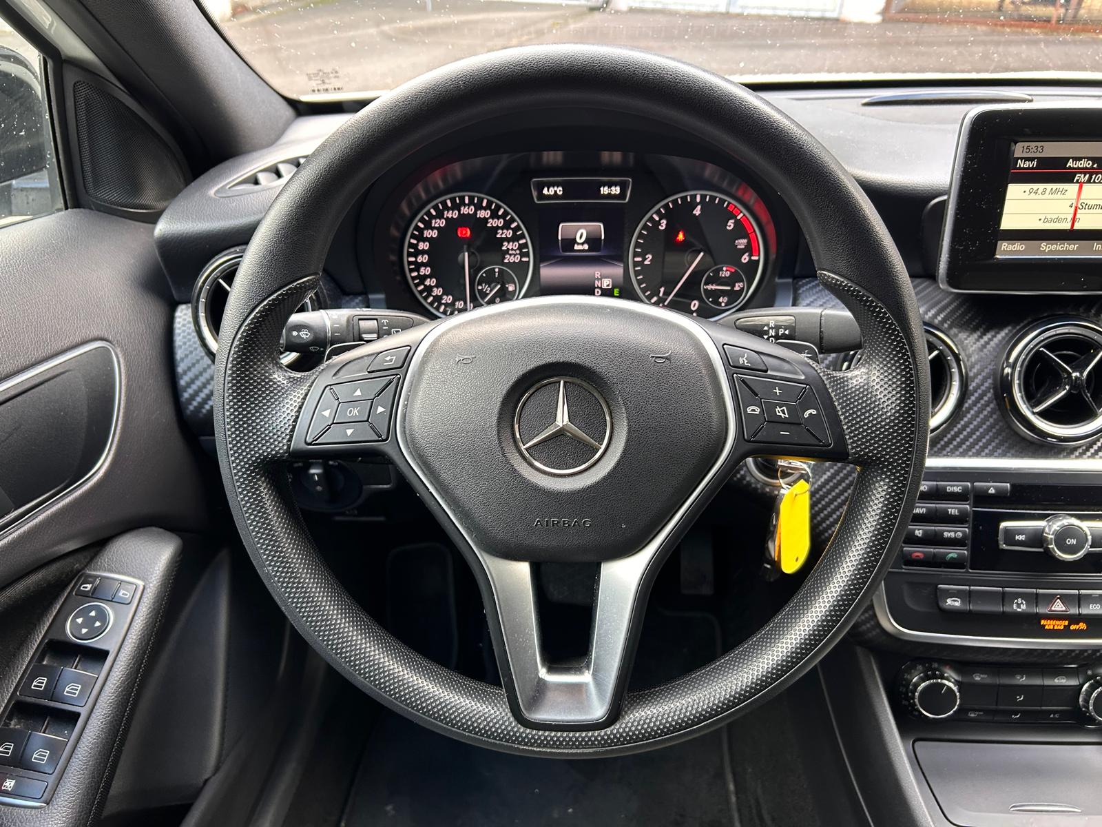 MERCEDES-BENZ GLA 200 CDI Swiss Star Edition 4Matic 7G-DCT-image-17