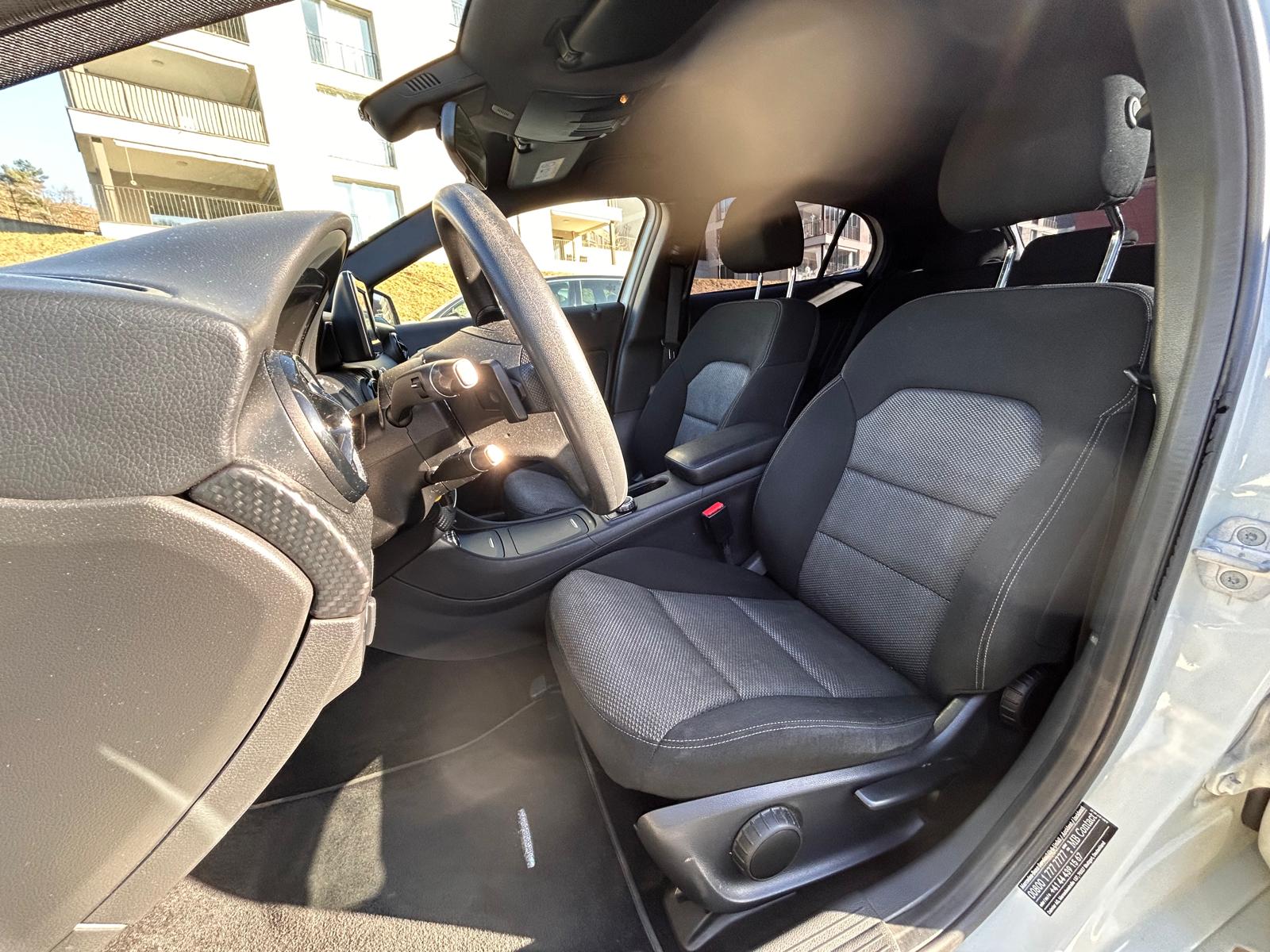 MERCEDES-BENZ GLA 200 CDI Swiss Star Edition 4Matic 7G-DCT-image-11