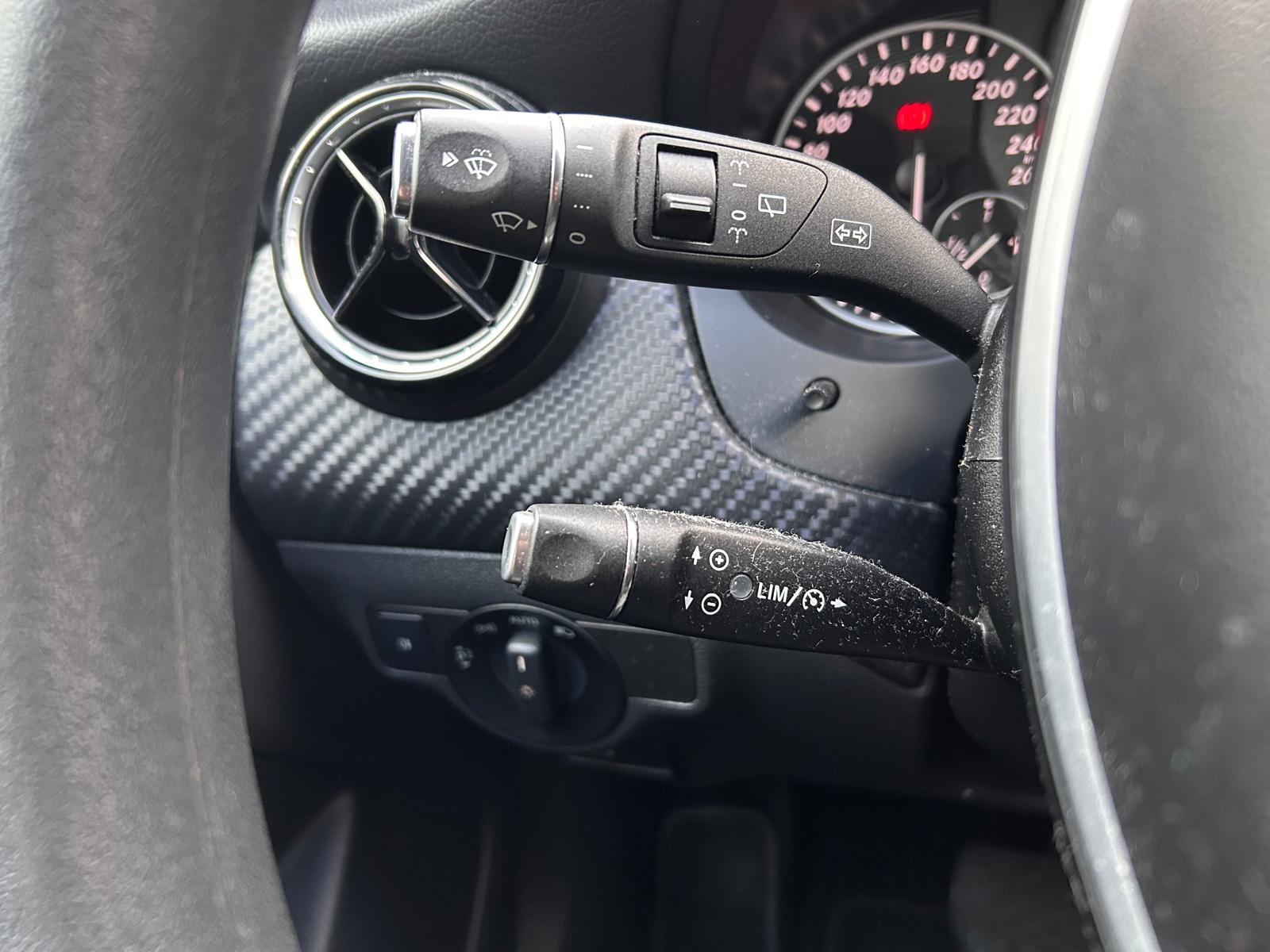 MERCEDES-BENZ GLA 200 CDI Swiss Star Edition 4Matic 7G-DCT-image-20