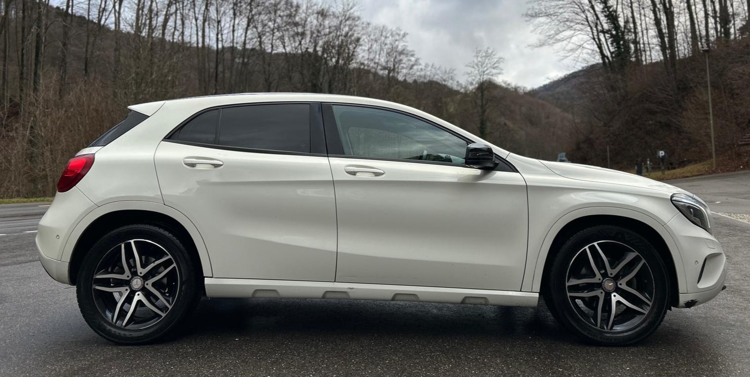 MERCEDES-BENZ GLA 200 CDI Swiss Star Edition 4Matic 7G-DCT-image-5