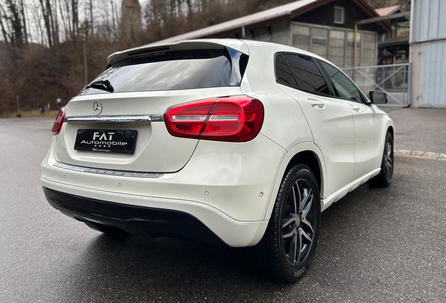 MERCEDES-BENZ GLA 200 CDI Swiss Star Edition 4Matic 7G-DCT-image-4