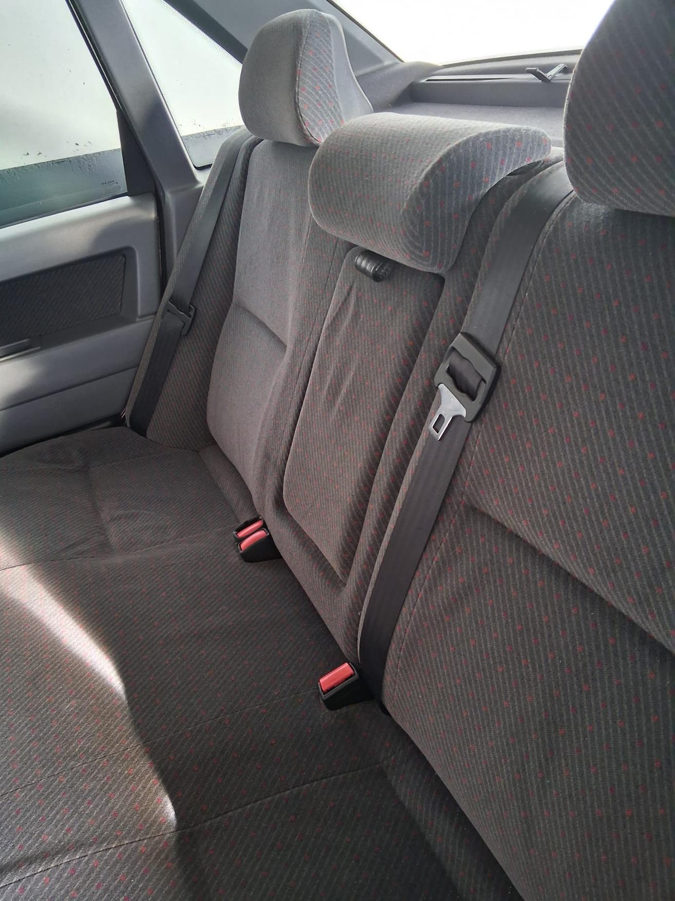VOLVO 850 2.5 GLE-image-8