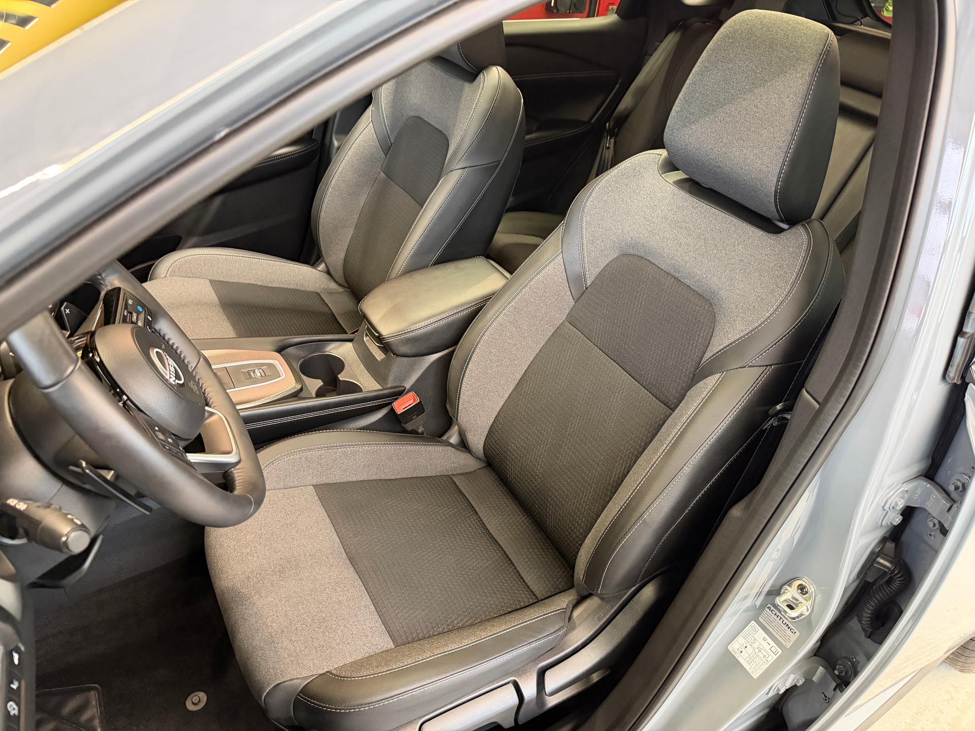 NISSAN Qashqai MHEV N-Connecta Xtronic-image-9