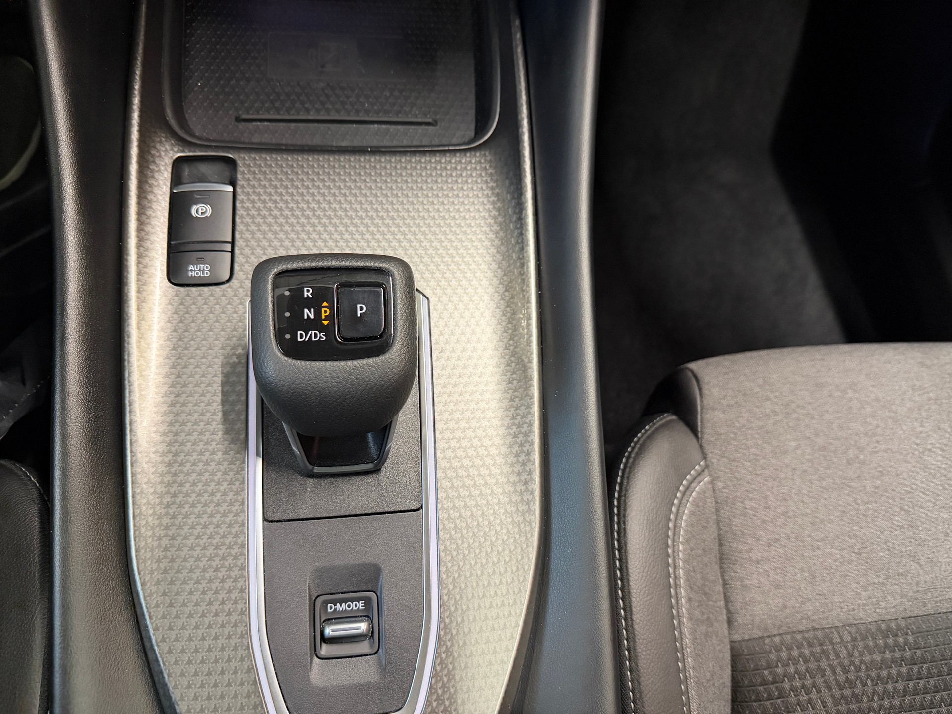 NISSAN Qashqai MHEV N-Connecta Xtronic-image-18