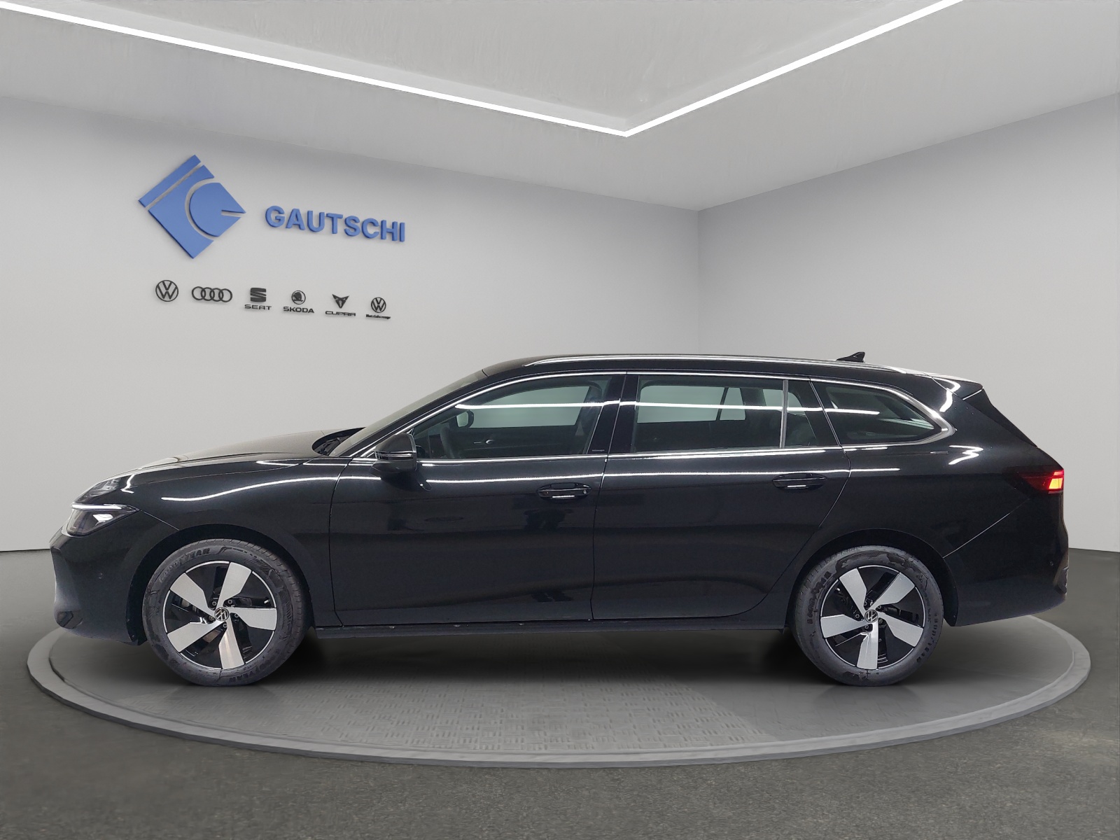 VW Passat Variant 2.0 TDI evo Business 4 Motion DSG-image-1
