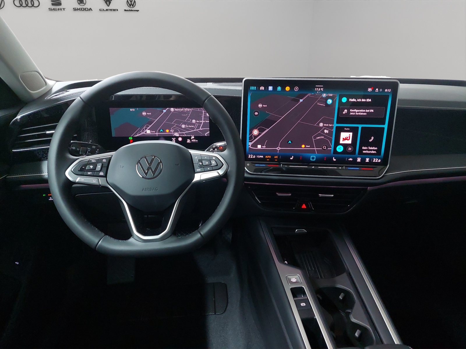 VW Passat Variant 2.0 TDI evo Business 4 Motion DSG-image-6