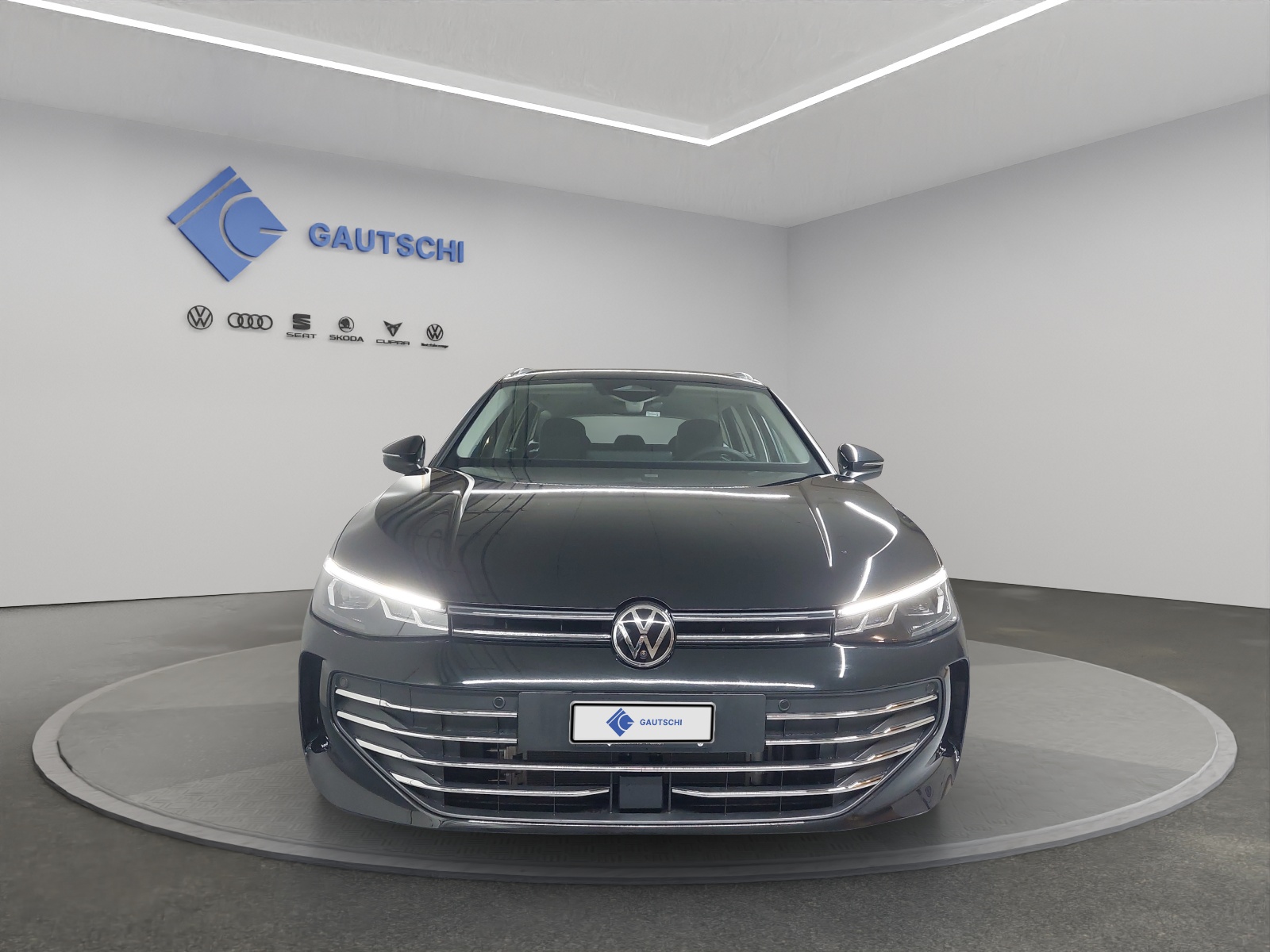 VW Passat Variant 2.0 TDI evo Business 4 Motion DSG-image-4