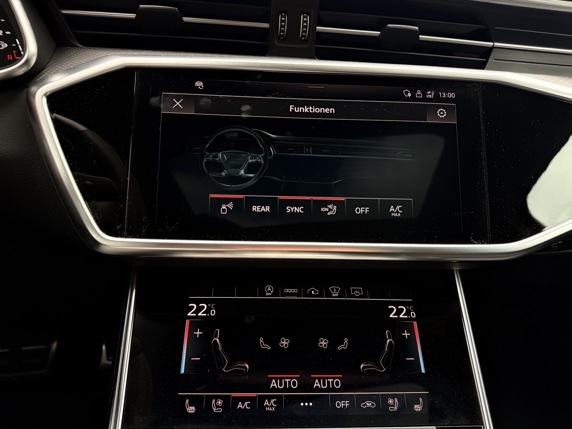 AUDI RS6 Avant 4.0 TFSI V8 quattro-image-12