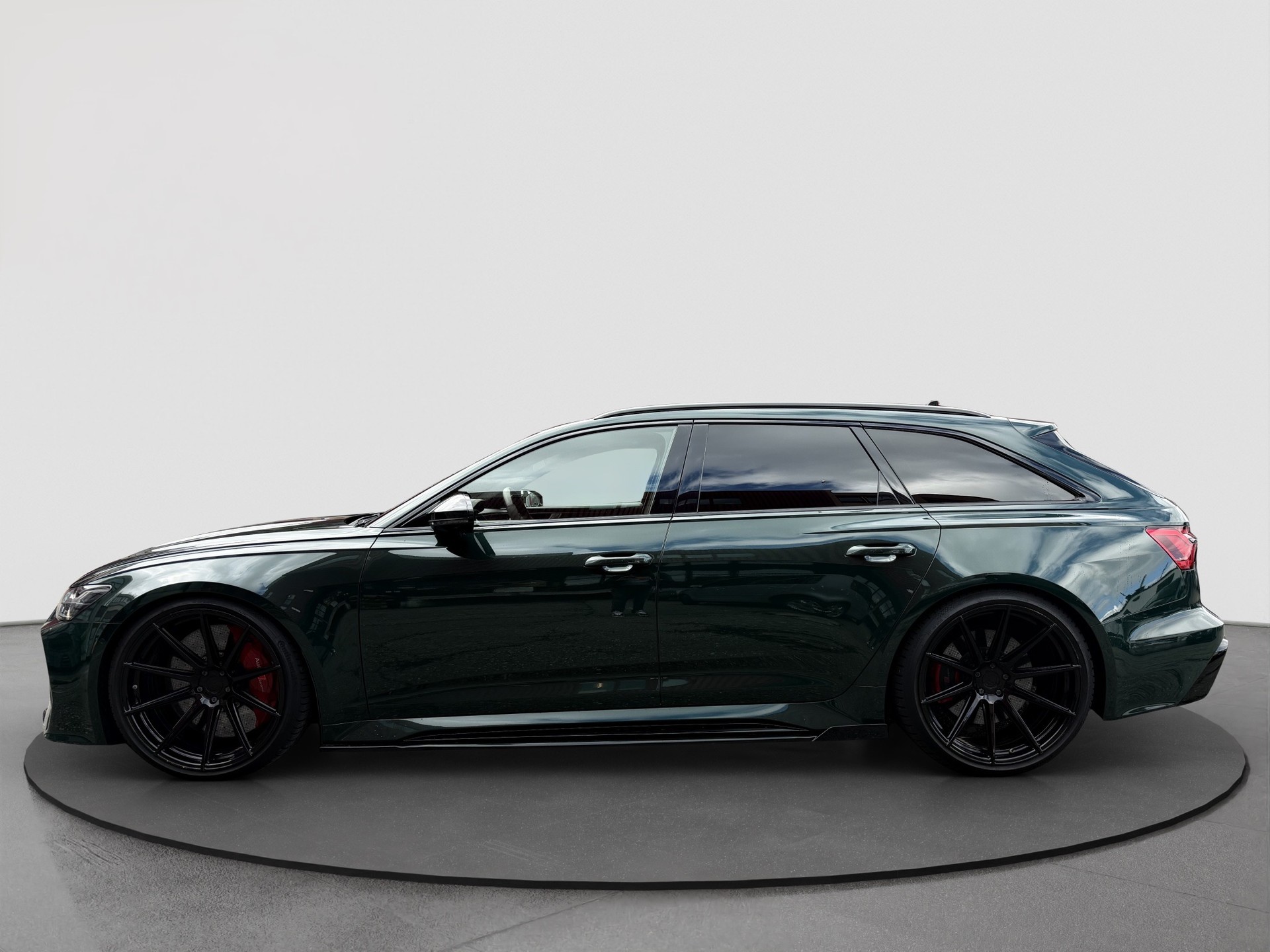AUDI RS6 Avant 4.0 TFSI V8 quattro-image-1