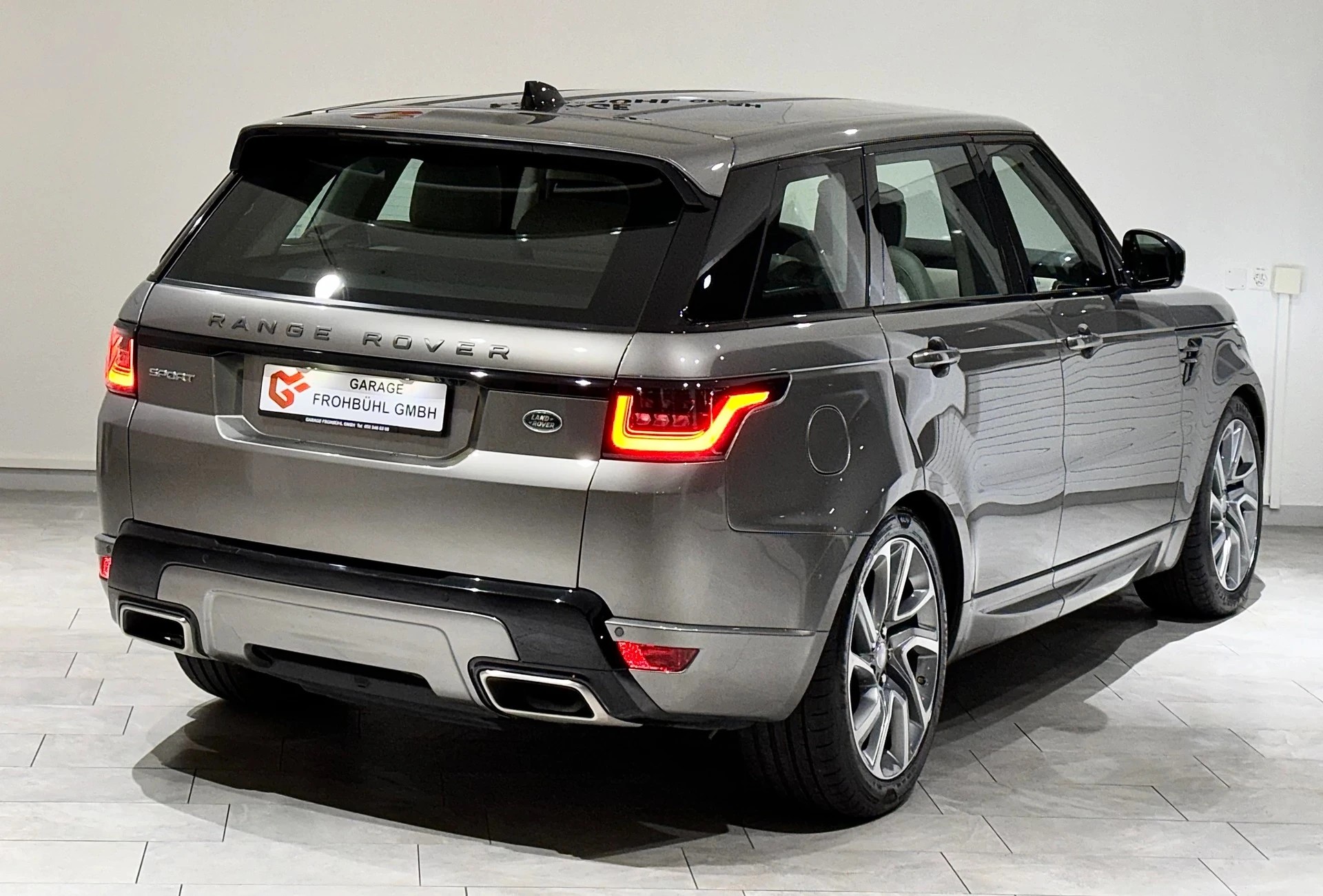LAND ROVER Range Rover Sport 5.0 V8 S/C ABDynamic Automatic-image-4