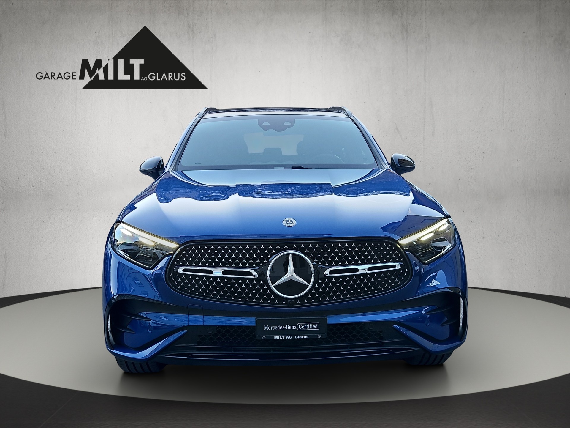 MERCEDES-BENZ GLC 300 de AMG Line 4matic-image-2