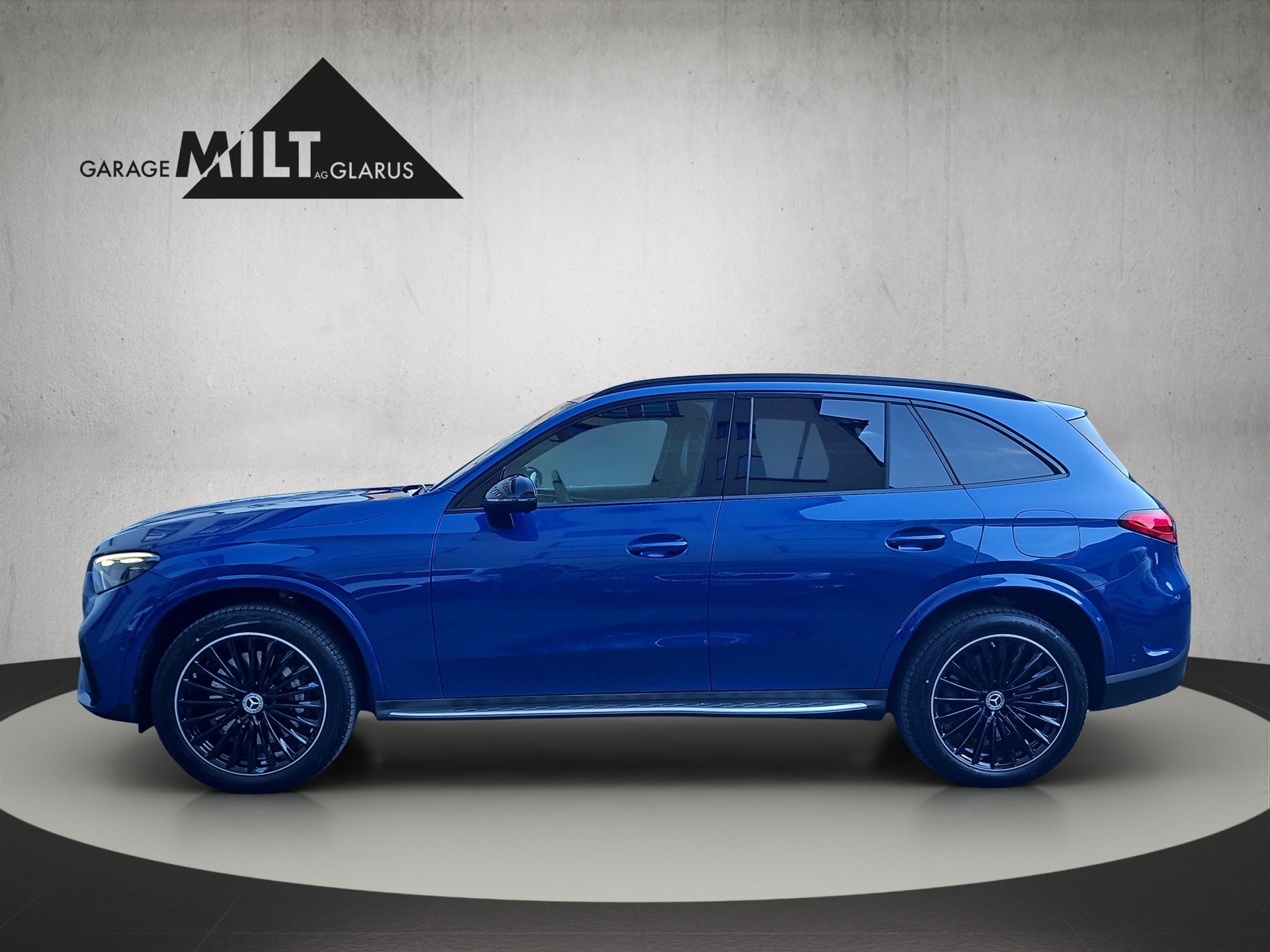 MERCEDES-BENZ GLC 300 de AMG Line 4matic-image-3