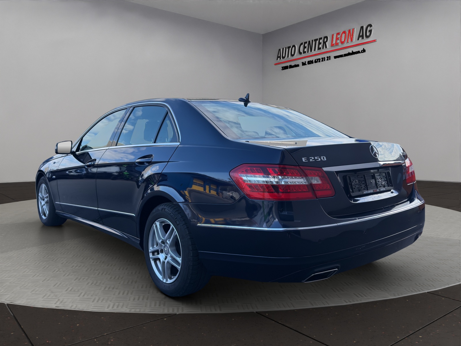 MERCEDES-BENZ E 250 CDI BlueEfficiency Avantgarde 7G-Tronic-image-3