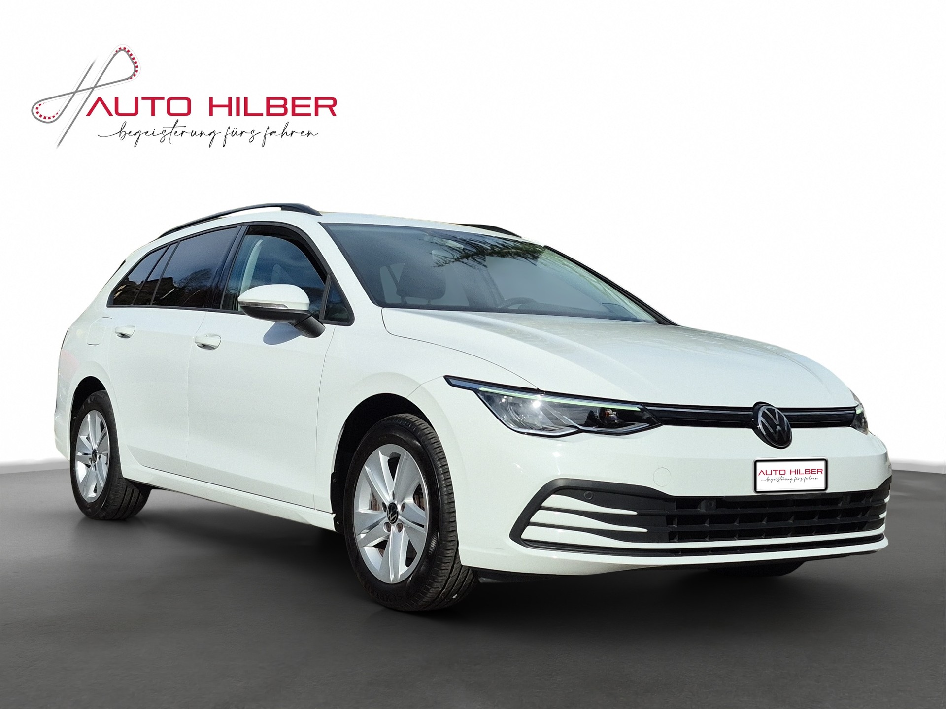 VW Golf Variant 2.0 TDI Life DSG-image-13
