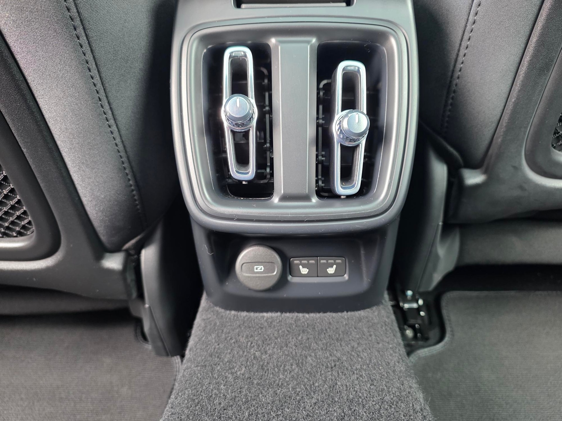 POLESTAR Polestar 2 Long Range Dual 78 kWh **GRATIS-SERVICE -GLASDACH -PLUS PAKET -WÄRME PUMPE -BATT. ZERTIFIKAT -GARANTIE BIS 05.2030**-image-18