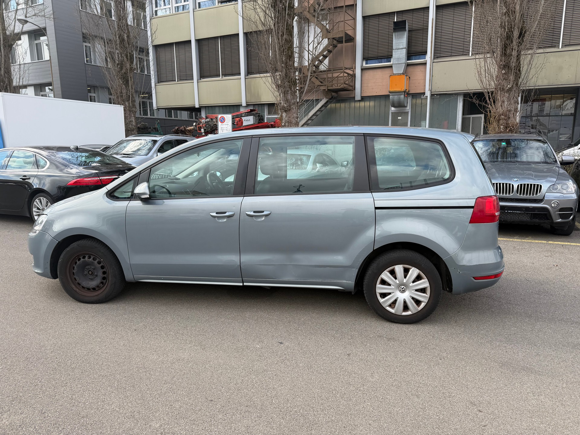 VW Sharan 2.0 TDI BlueMotion Technology Design-image-3