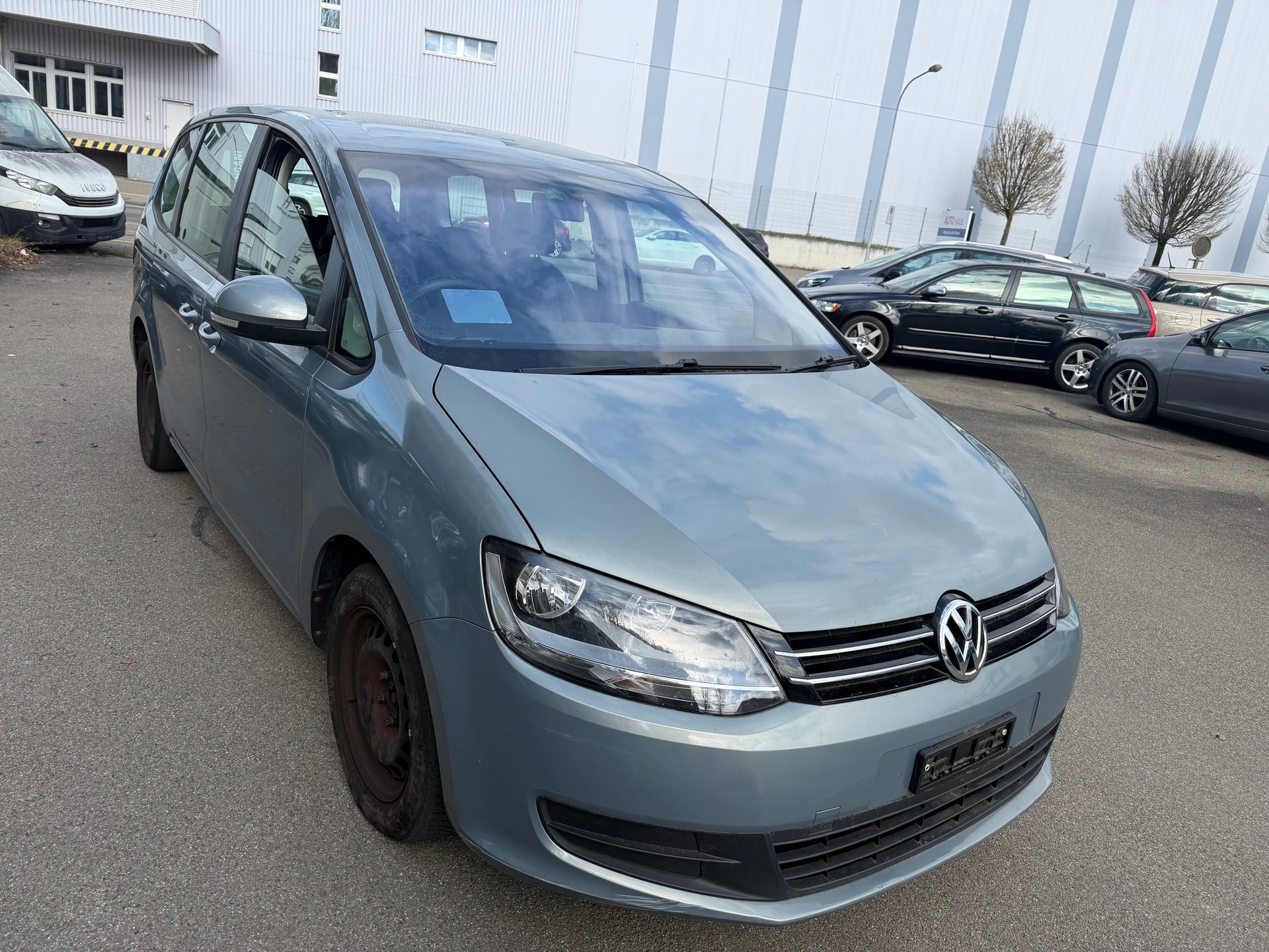 VW Sharan 2.0 TDI BlueMotion Technology Design-image-2
