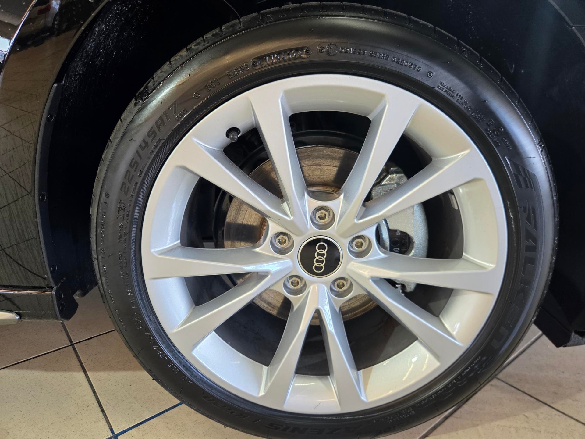 AUDI A3 Sportback TFSI 110 kW S line S tronic-image-4