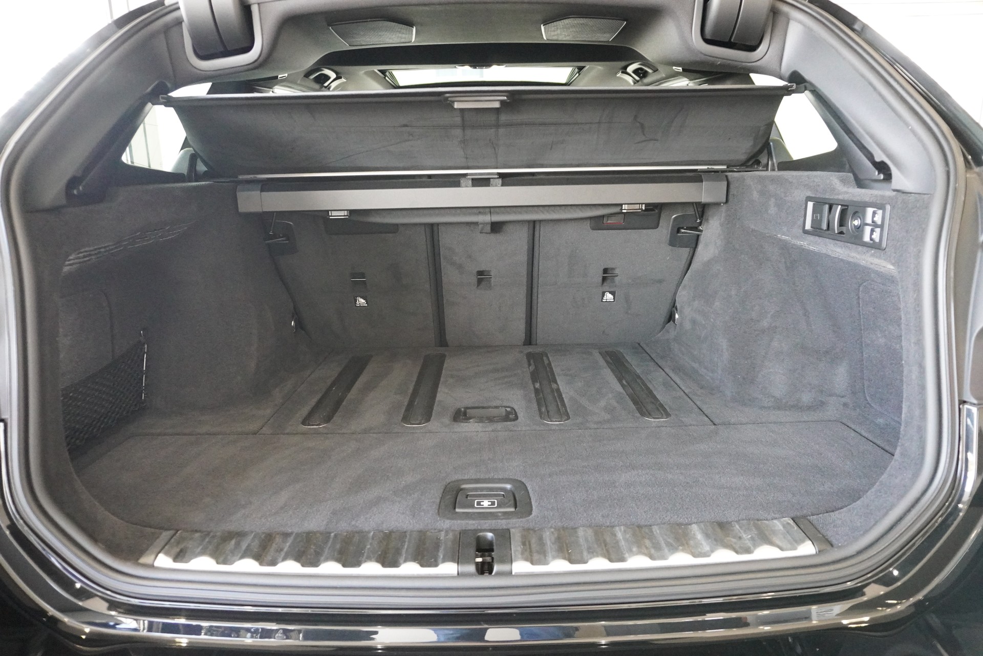 BMW M340d xDrive 48V Touring Steptronic M Sport Pro-image-17