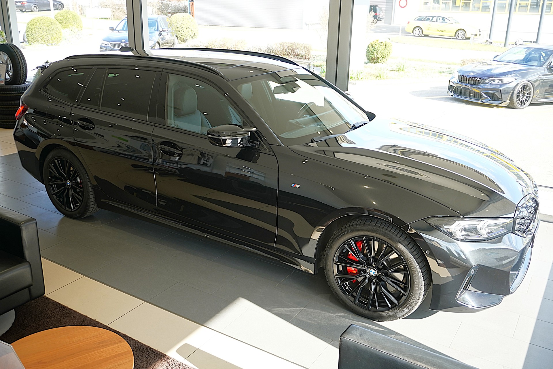 BMW M340d xDrive 48V Touring Steptronic M Sport Pro-showroom-element-2