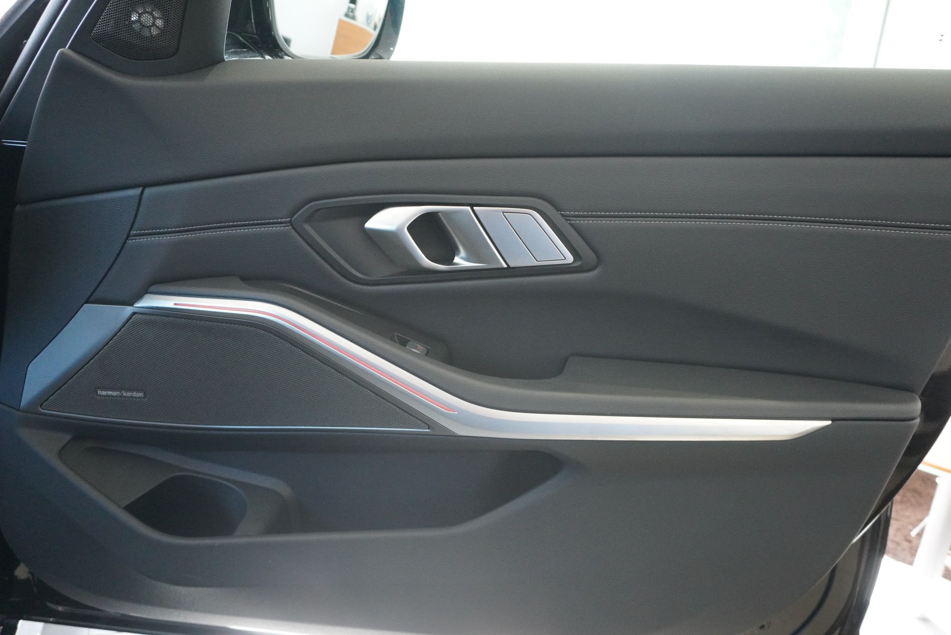 BMW M340d xDrive 48V Touring Steptronic M Sport Pro-image-15