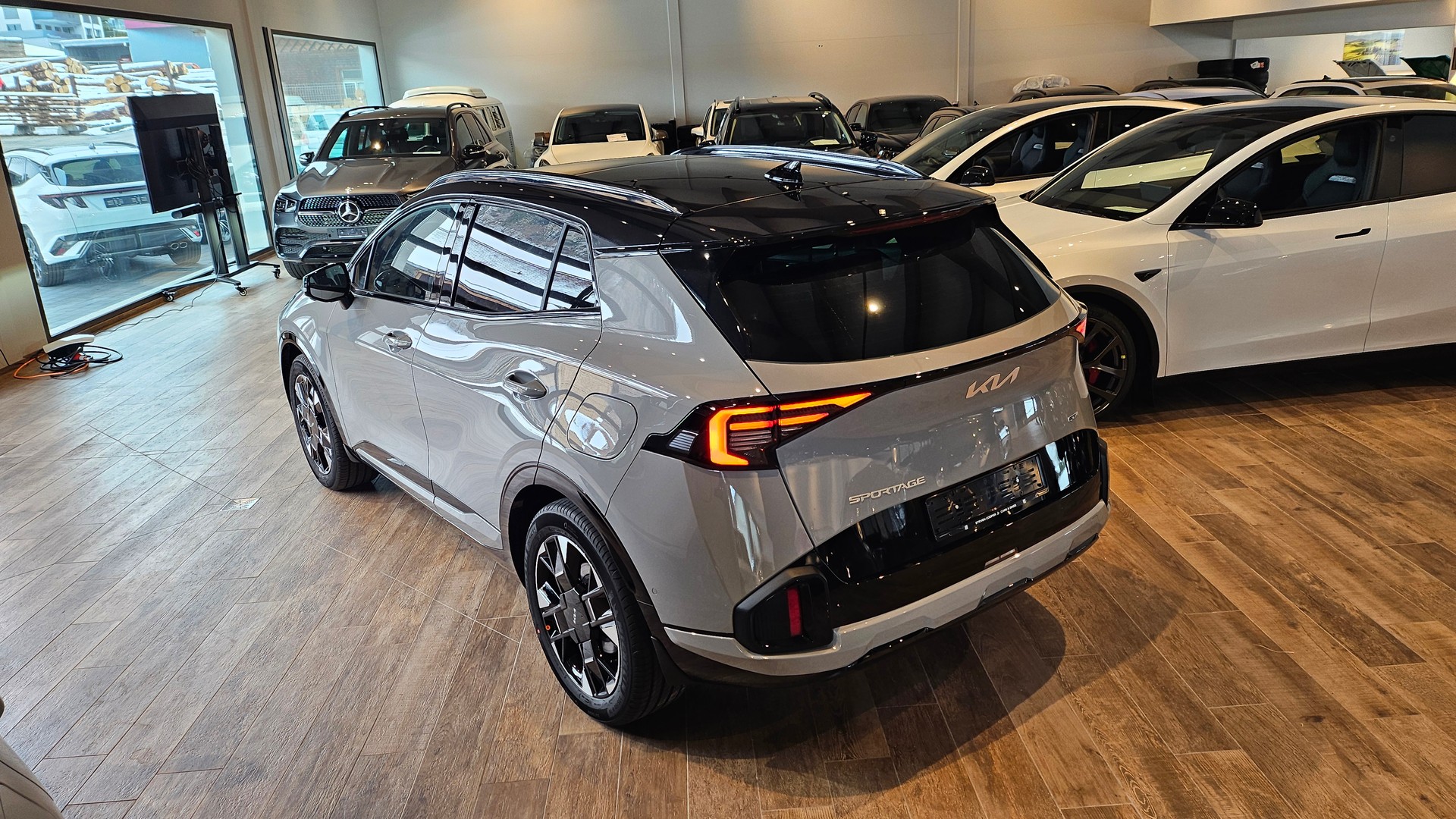 KIA Sportage 1.6T-GDi PHEV GT-Line 4x4 A-image-13