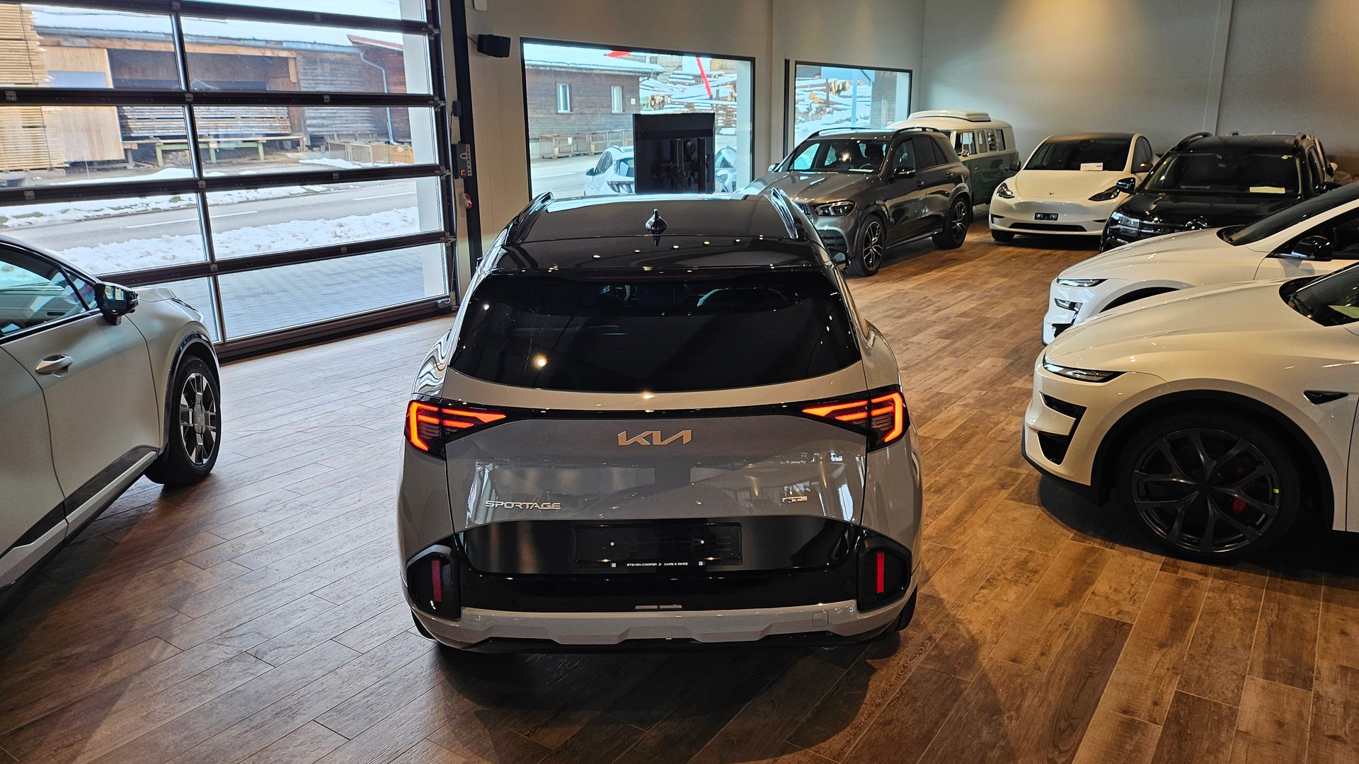 KIA Sportage 1.6T-GDi PHEV GT-Line 4x4 A-image-11