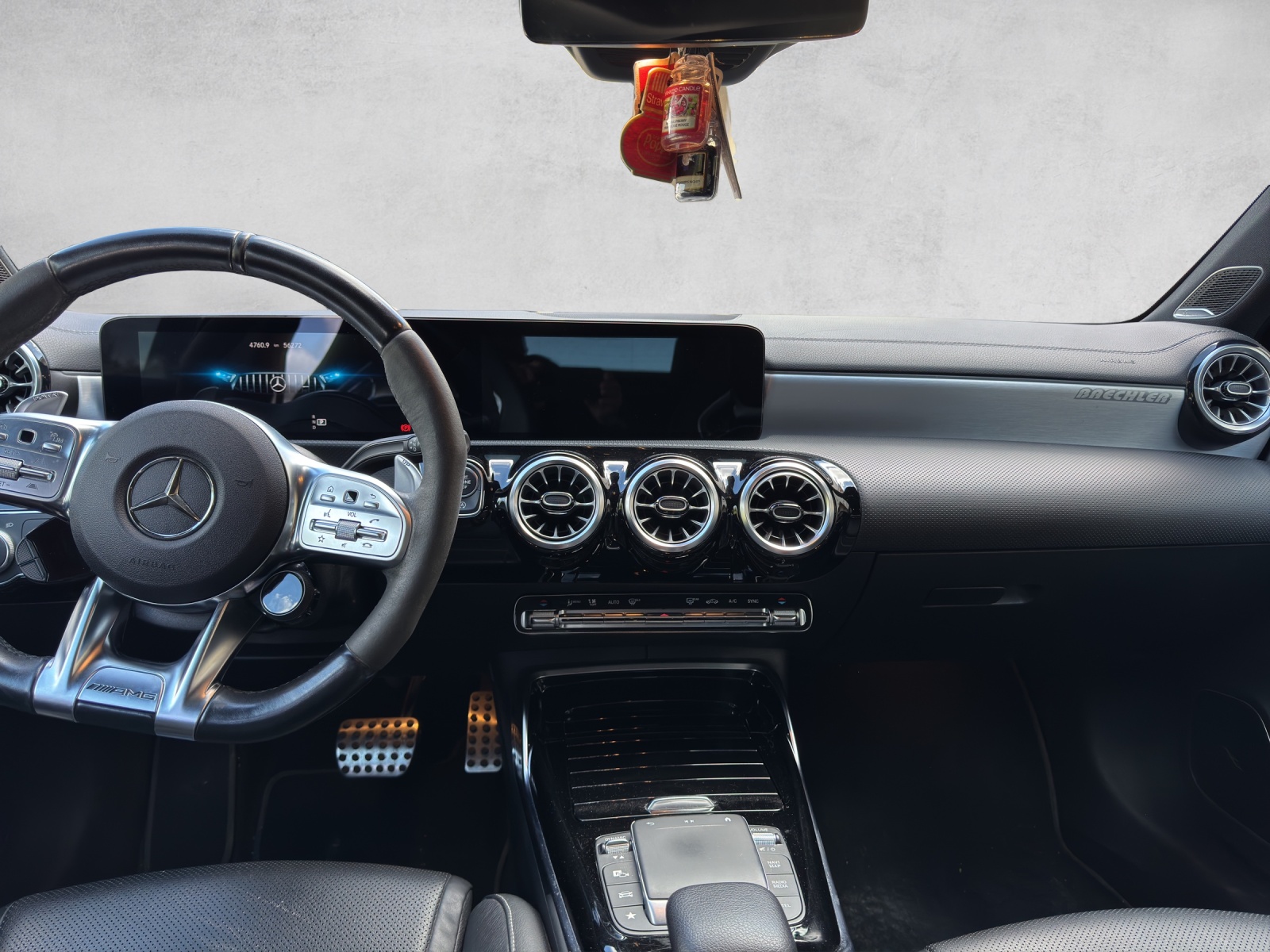 MERCEDES-BENZ A 45 S AMG 4matic+-image-9