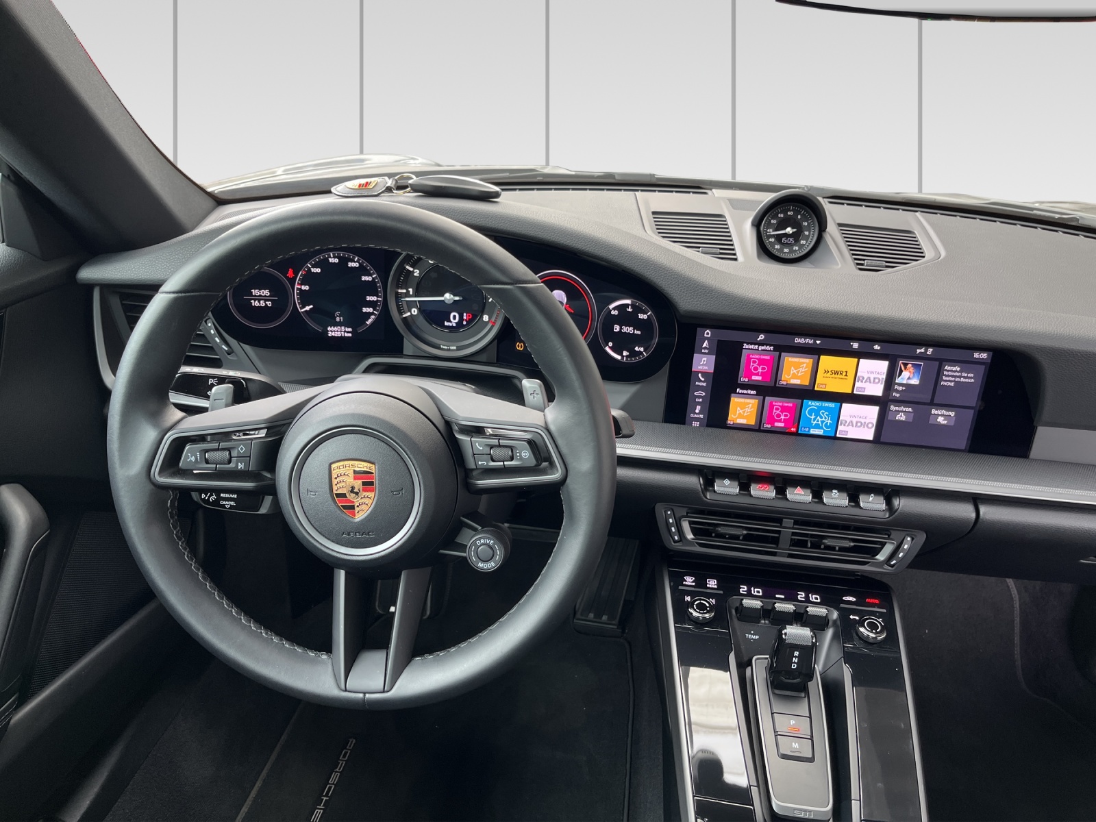 PORSCHE 911 Carrera 4S PDK-image-7