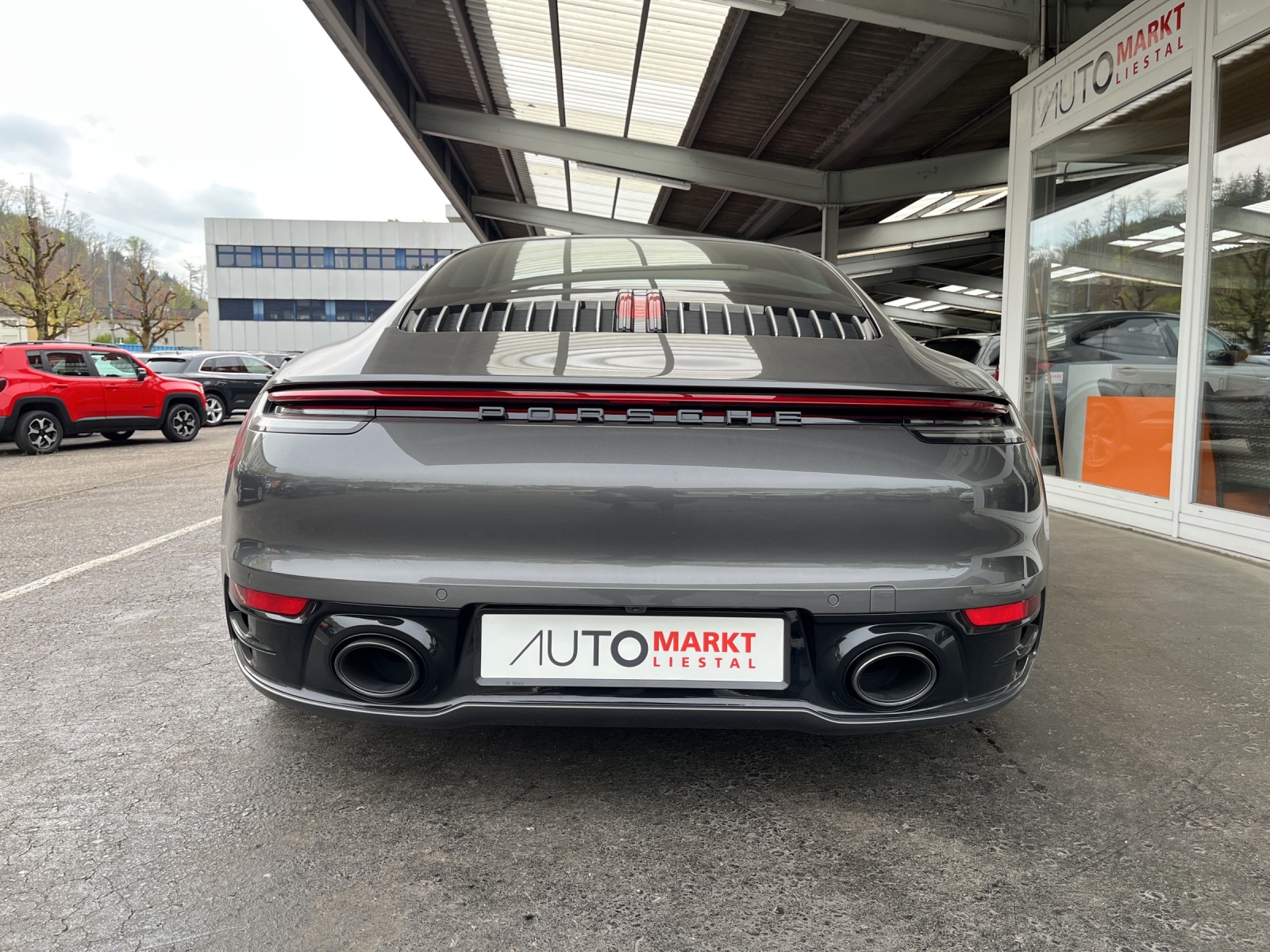 PORSCHE 911 Carrera 4S PDK-image-3
